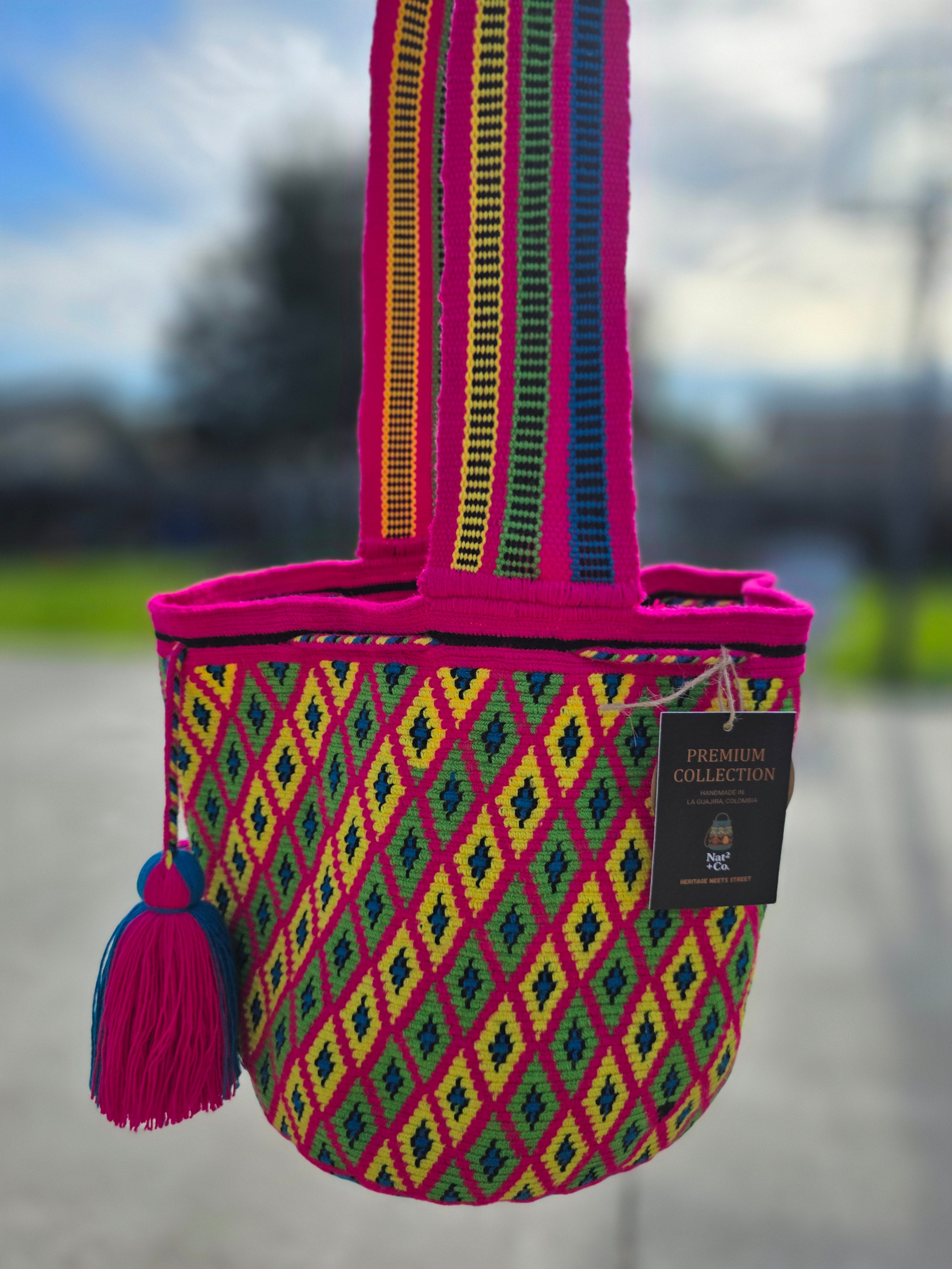Electric Bloom Mochila — Large (One-Thread)