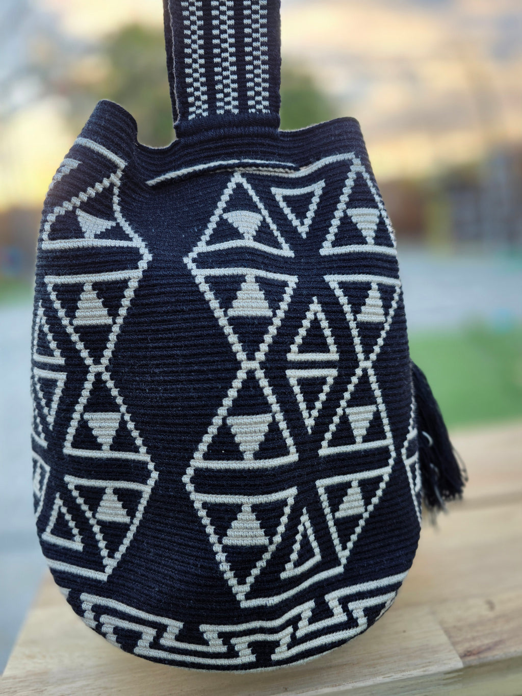 Onyx Triangular Mochila- L