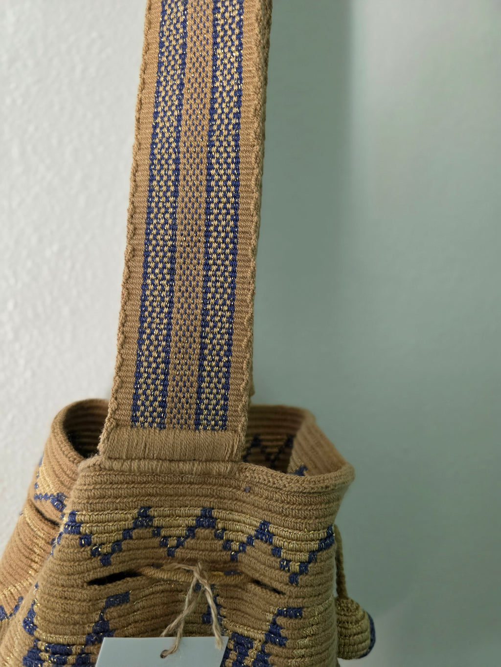Miel Dorada(Golden Honey)– One-Thread Wayuu Mochila Medium