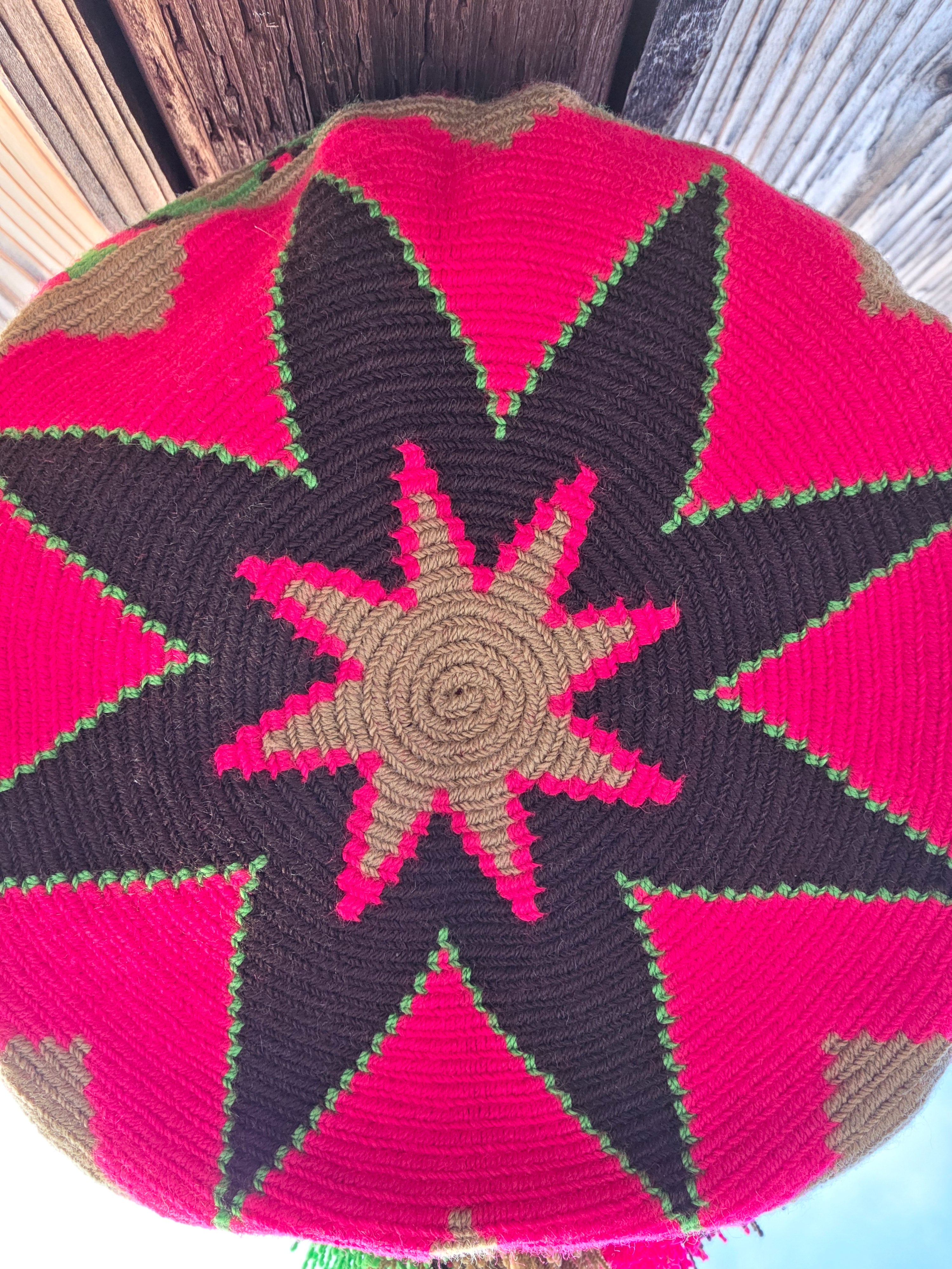 Pinwheel
Medium | One-Thread Mochila