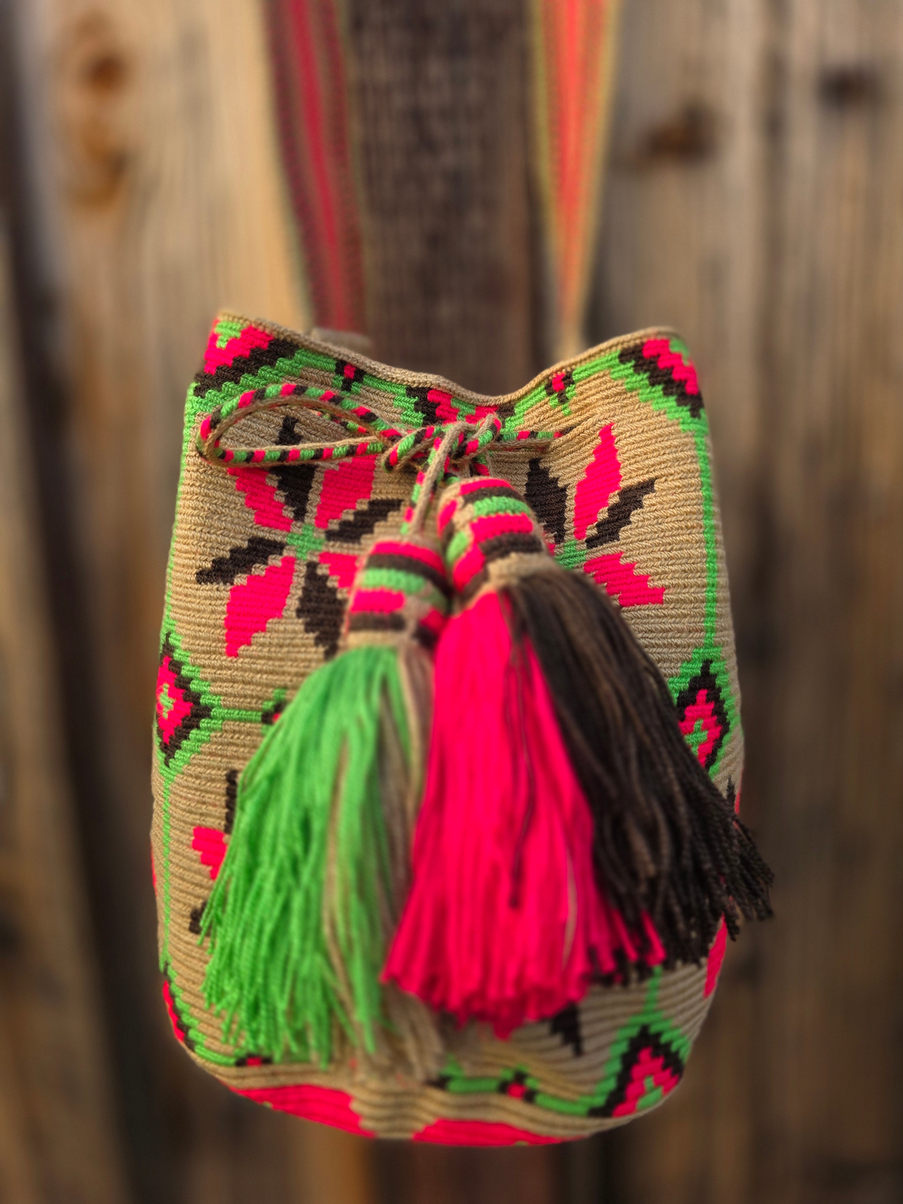 Pinwheel
Medium | One-Thread Mochila