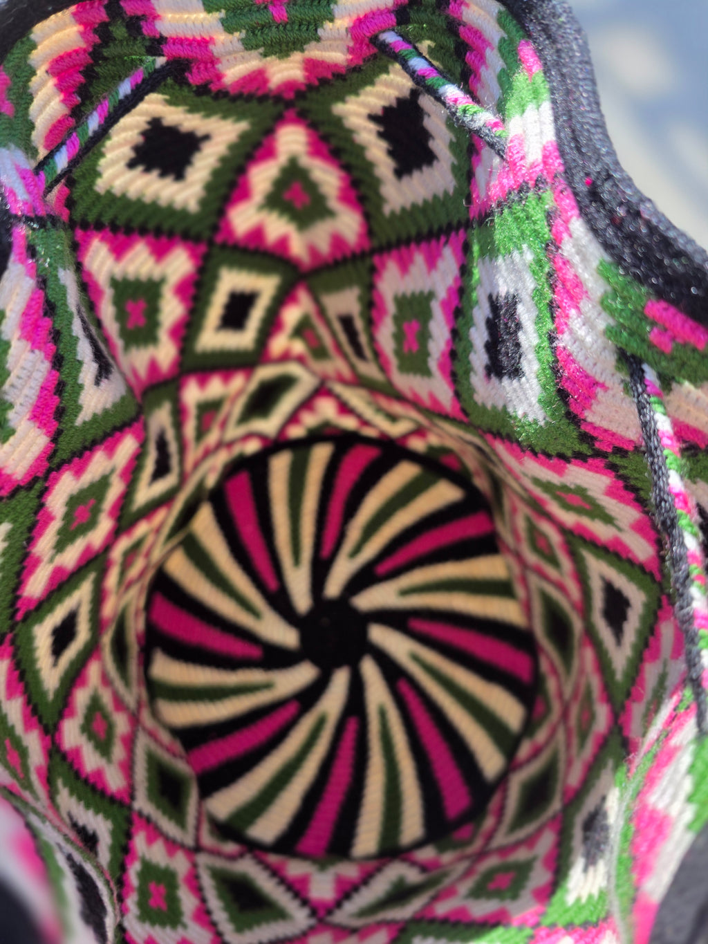 Verdant Pulse Mochila — Large (One-Thread)