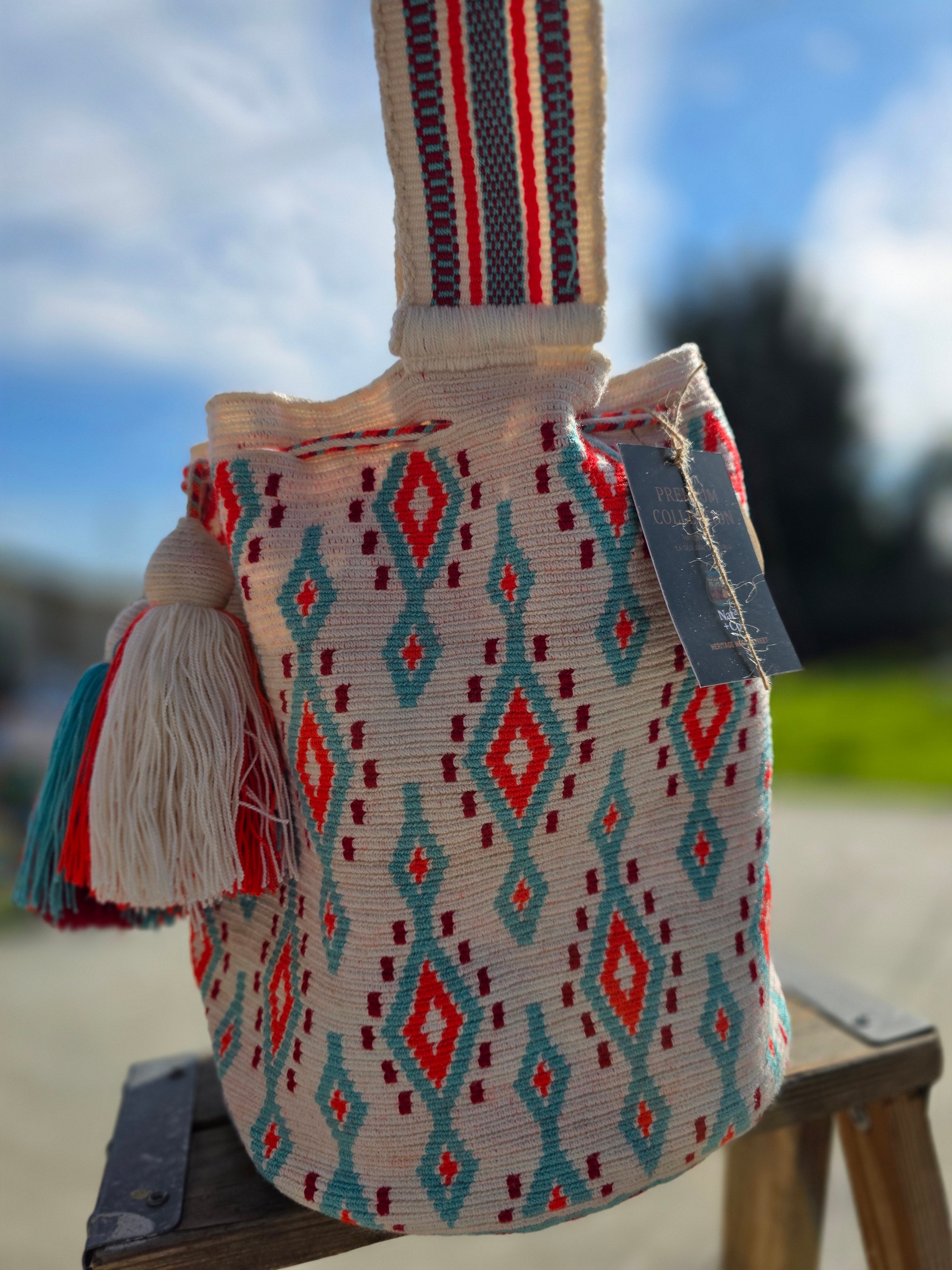 Desert Sun Mochila — Large (One-Thread)