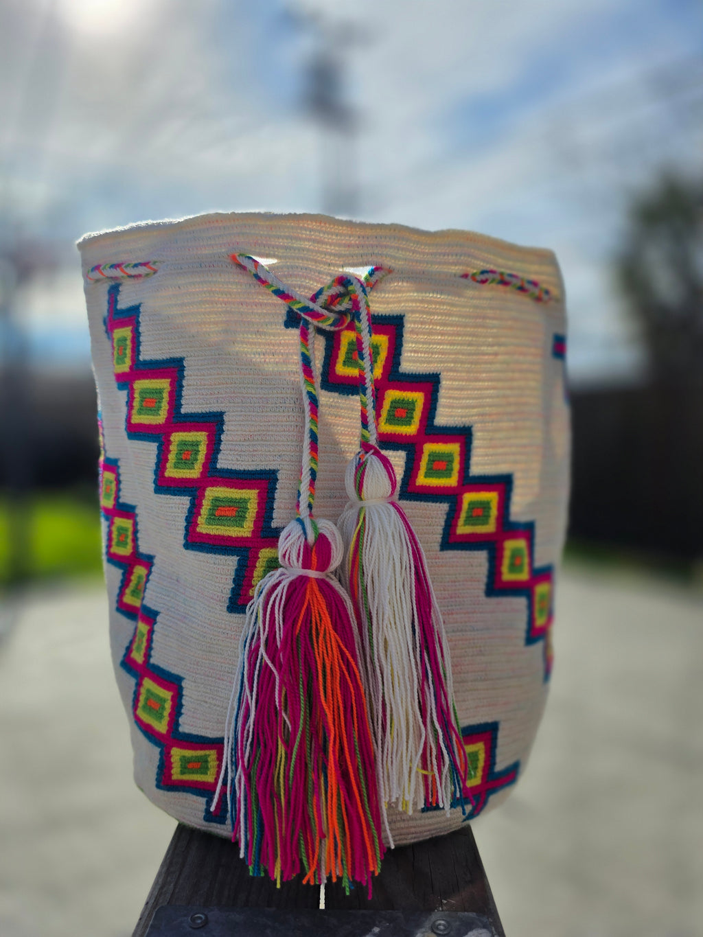 Solaria Rhythm Mochila — Large (One-Thread)