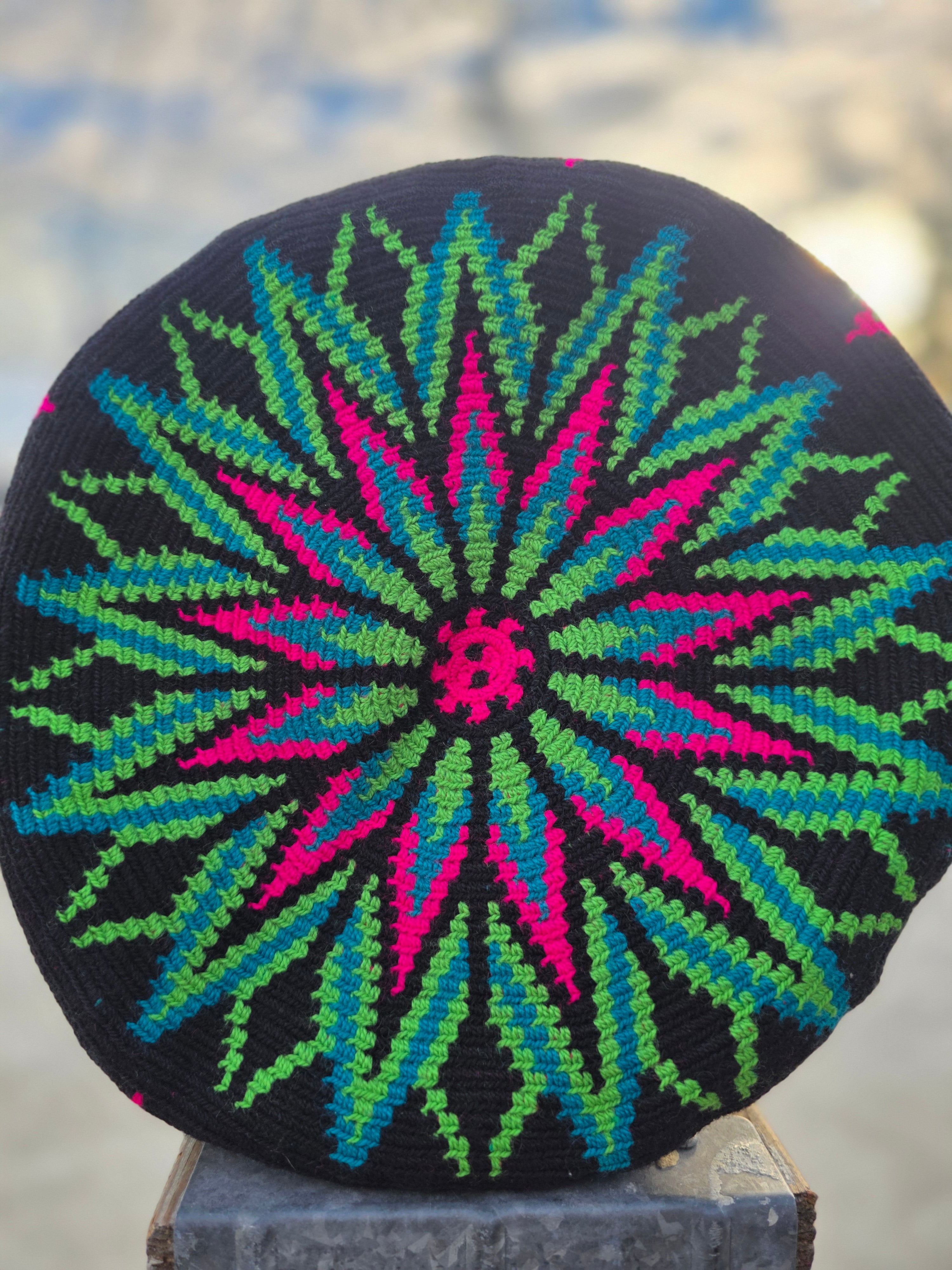 Neon Pulse Mochila — Large (One-Thread)
