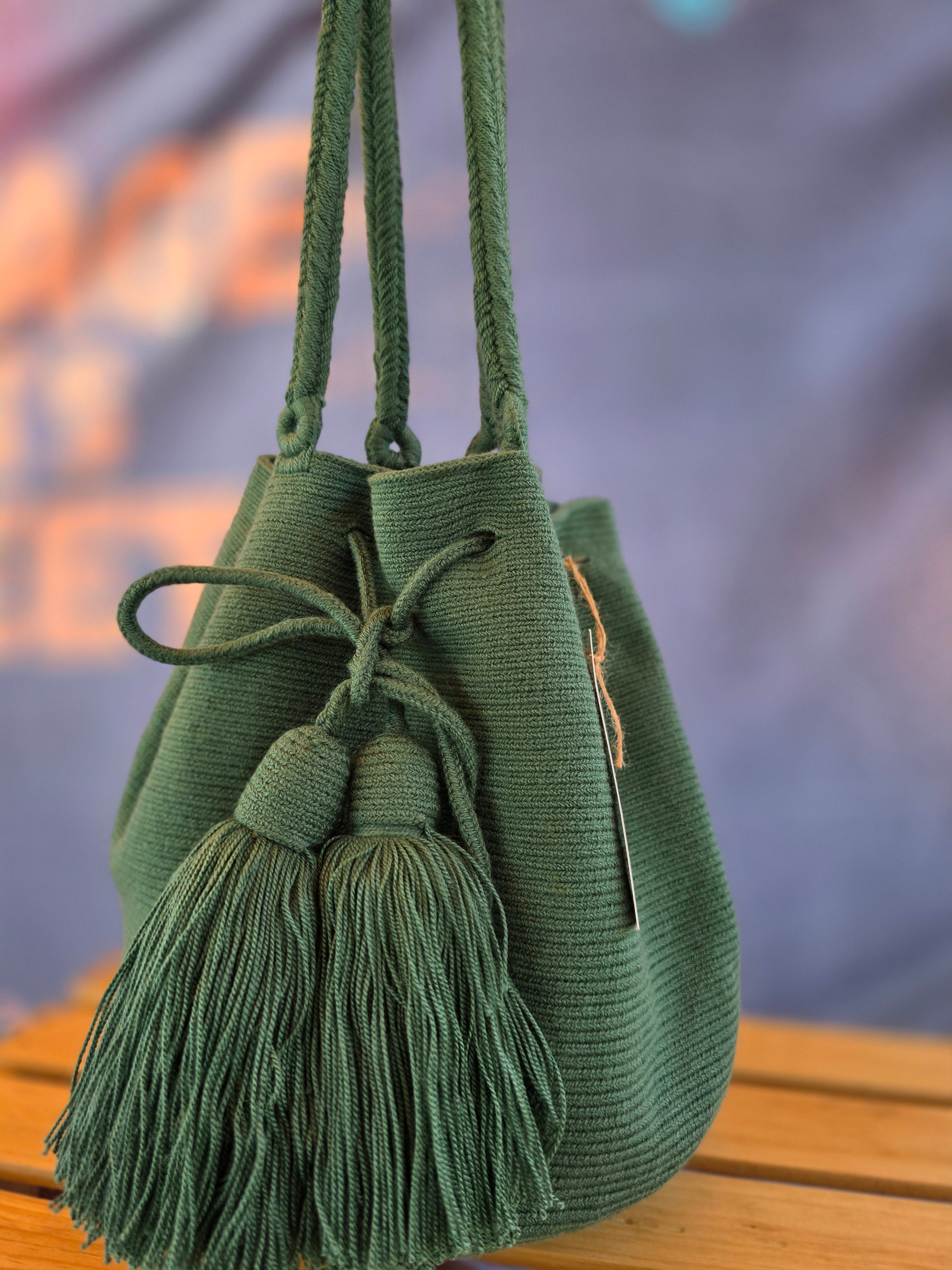 Sage – One-Thread Premium Wayuu Mochila Medium