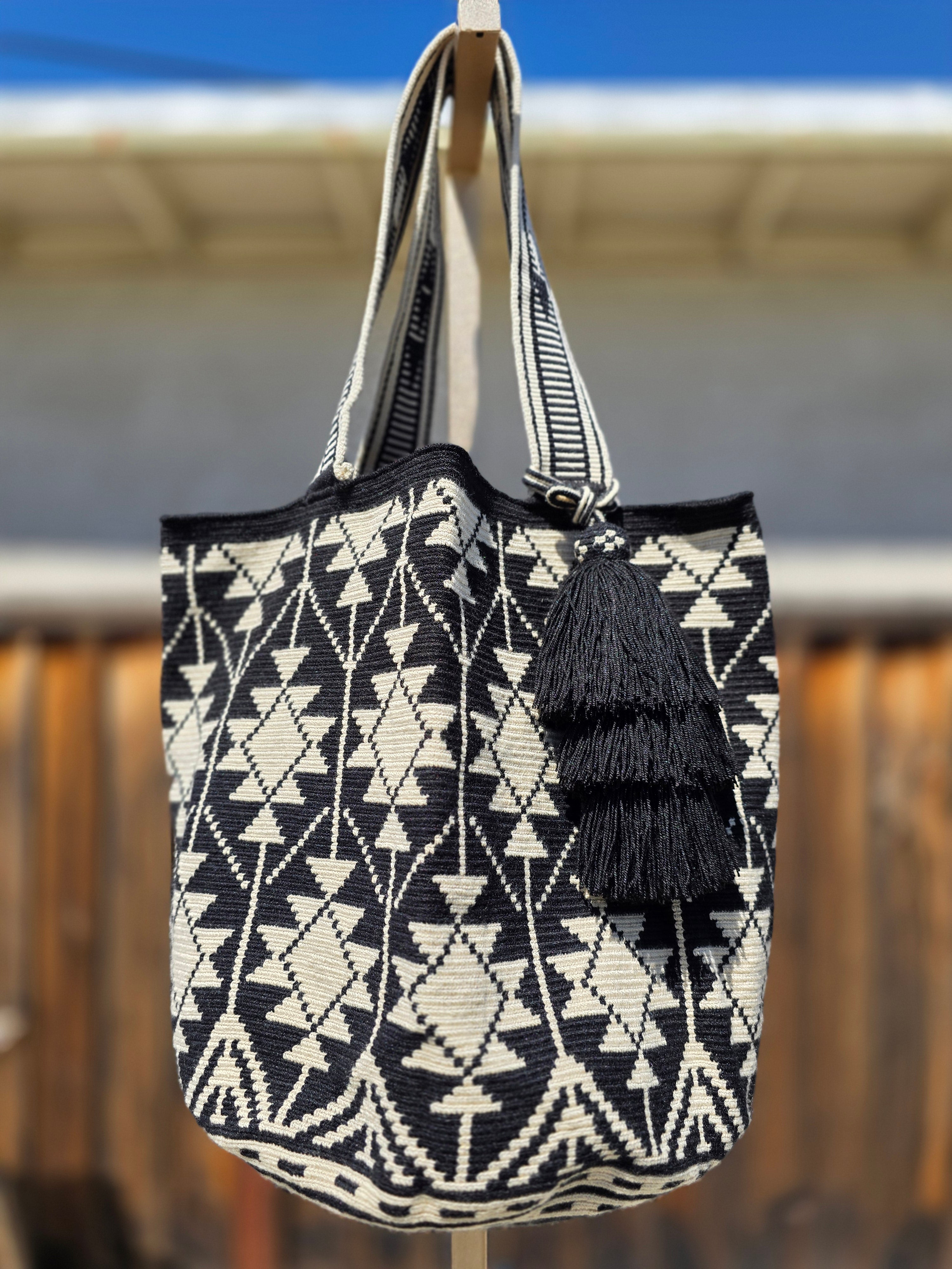 MIDNIGHT TRIBAL | PREMIUM ONE-THREAD TOTE