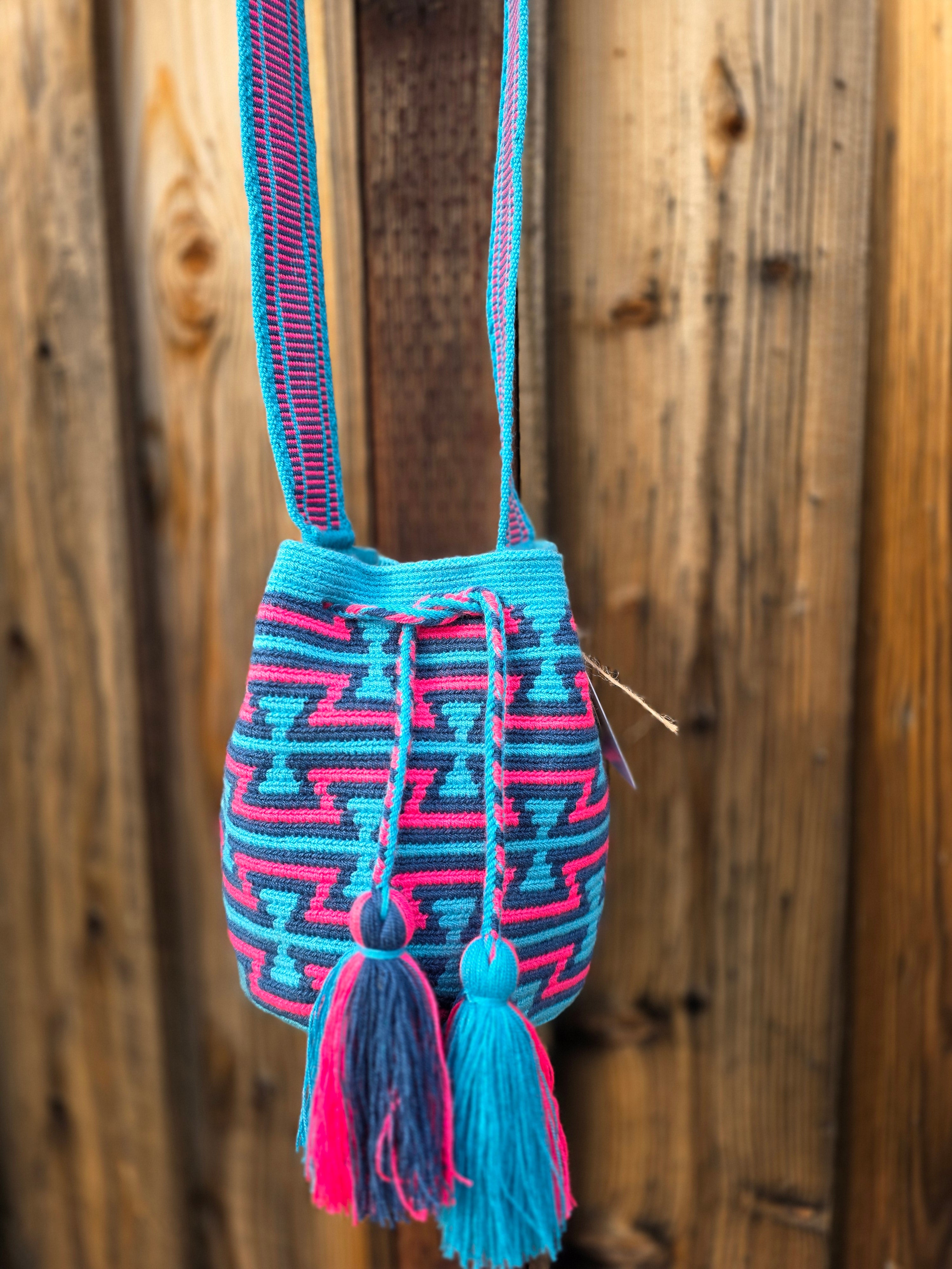 Vibe
Small Two-Thread Mochila