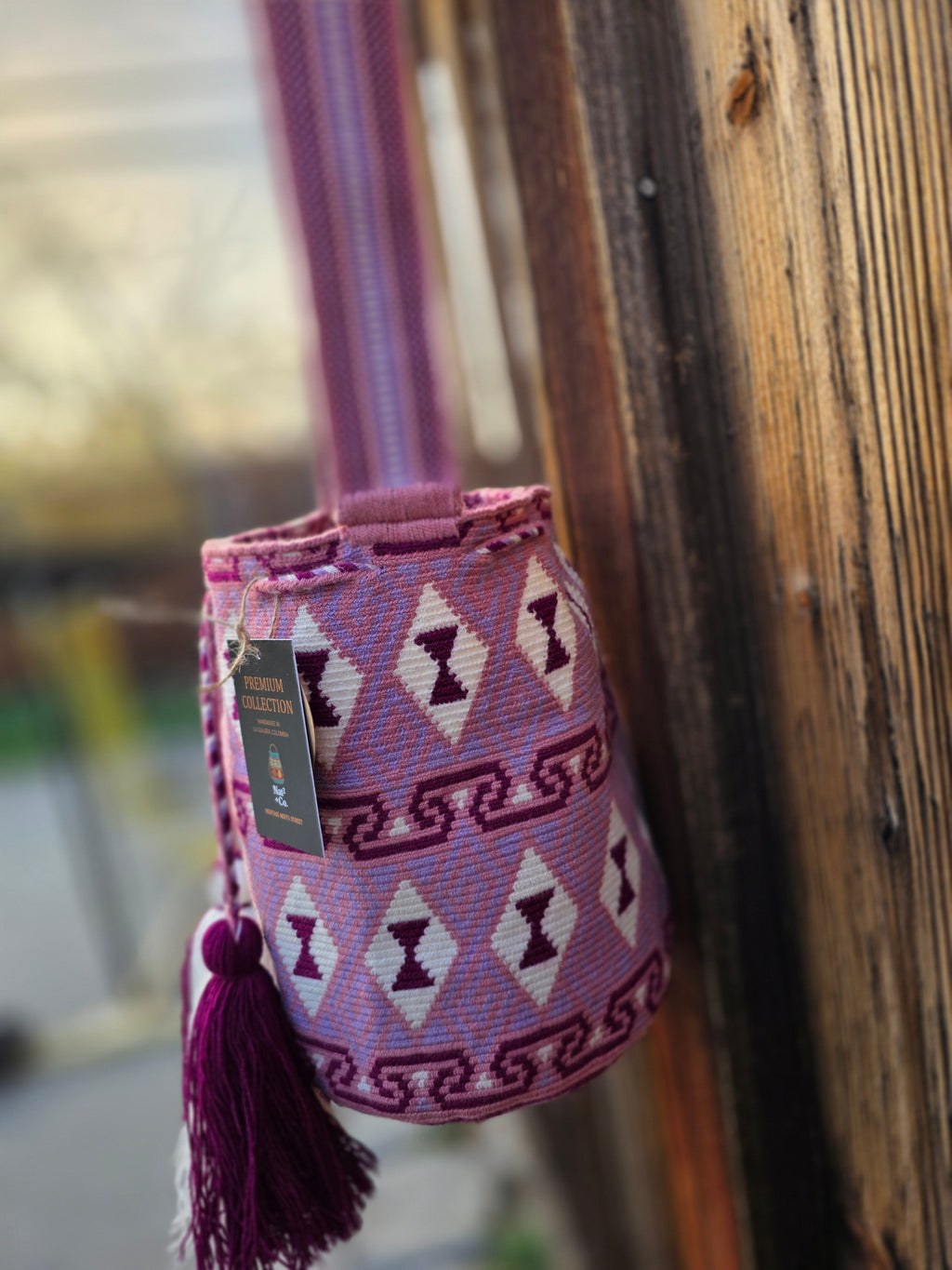 Plum Rose
Medium | One-Thread