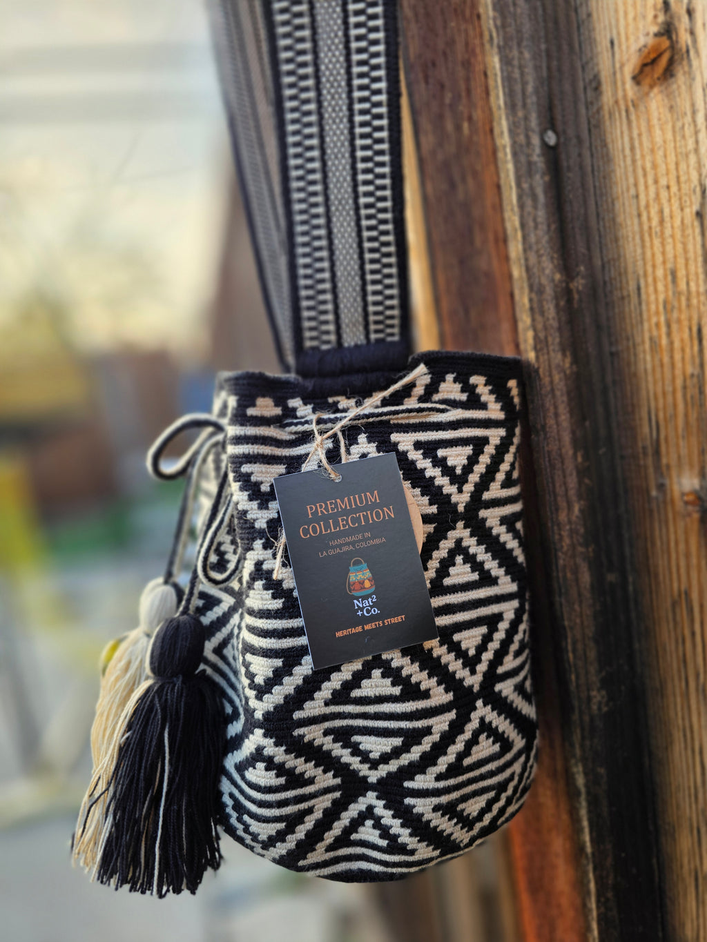 Moire
Medium | One-Thread Mochila