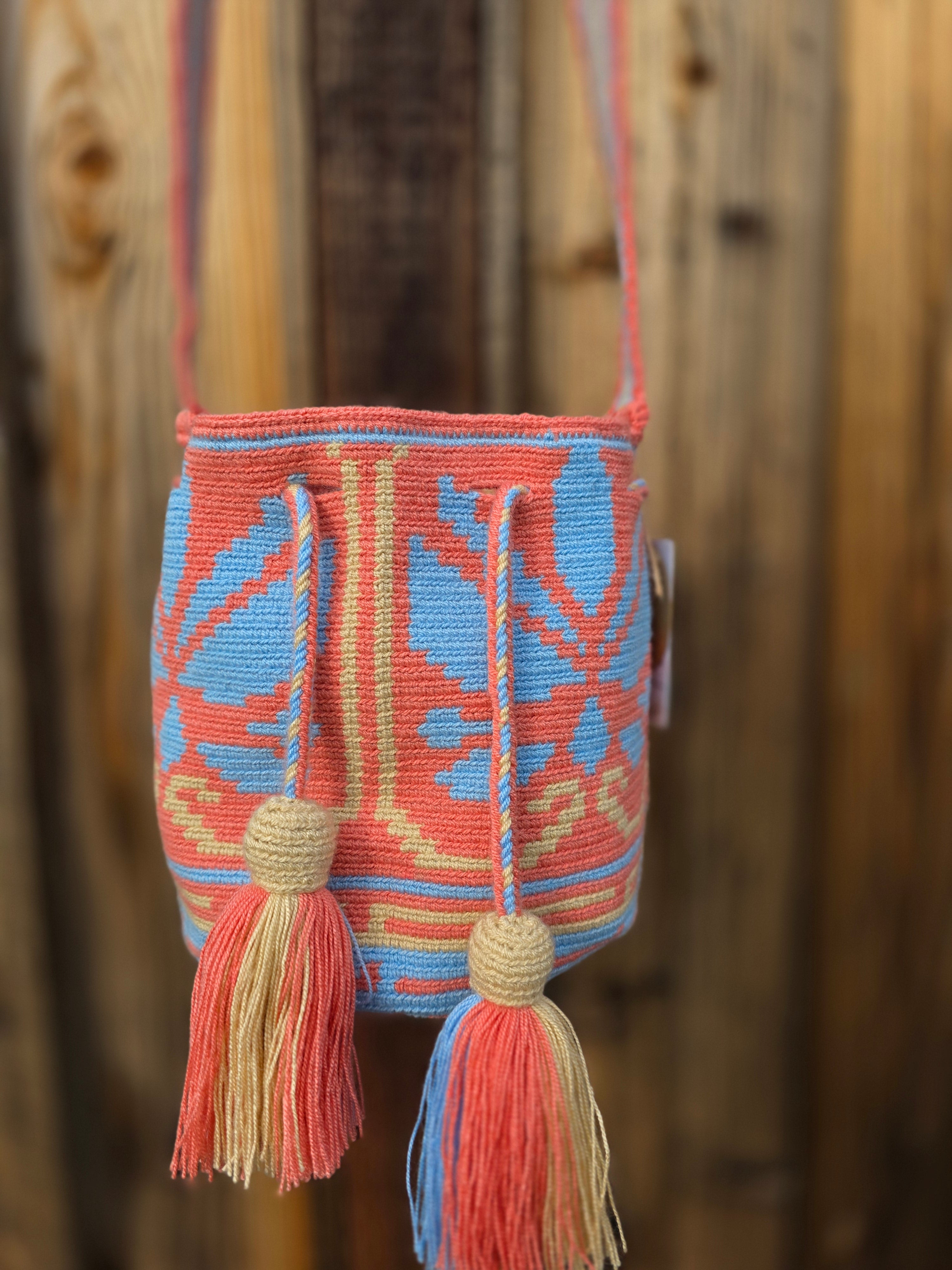 Solar Crest
Small Two-Thread Wayuu Mochila