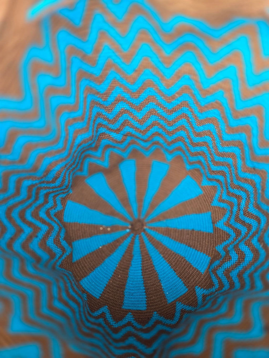 Turquoise Brown
Large | One-Thread