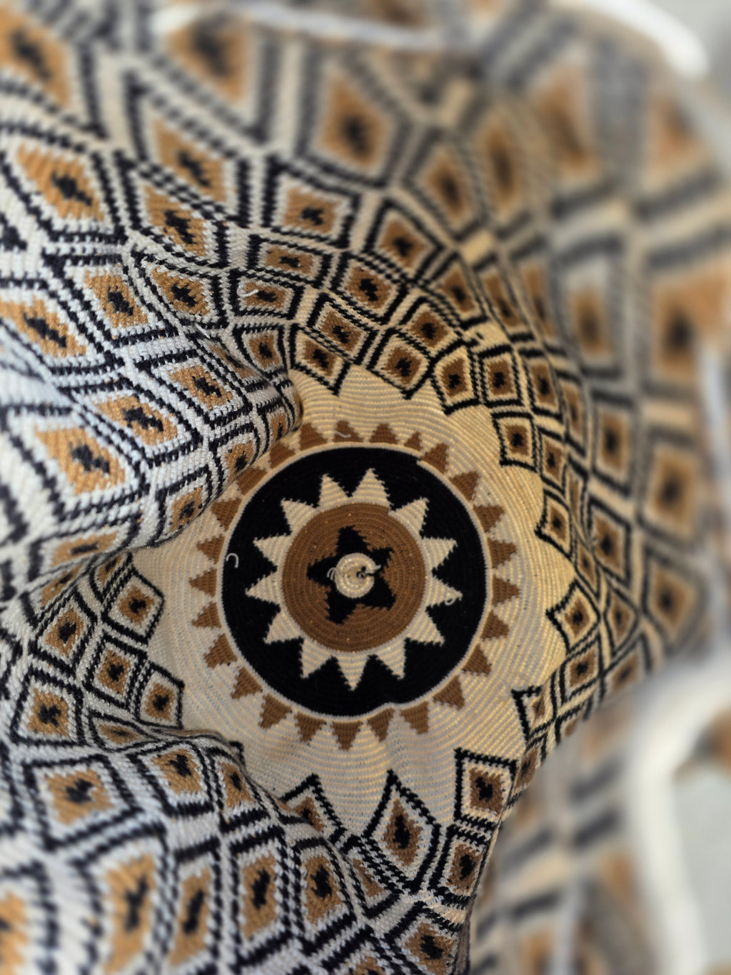 Desert Eclipse Mochila — Large (One-Thread)