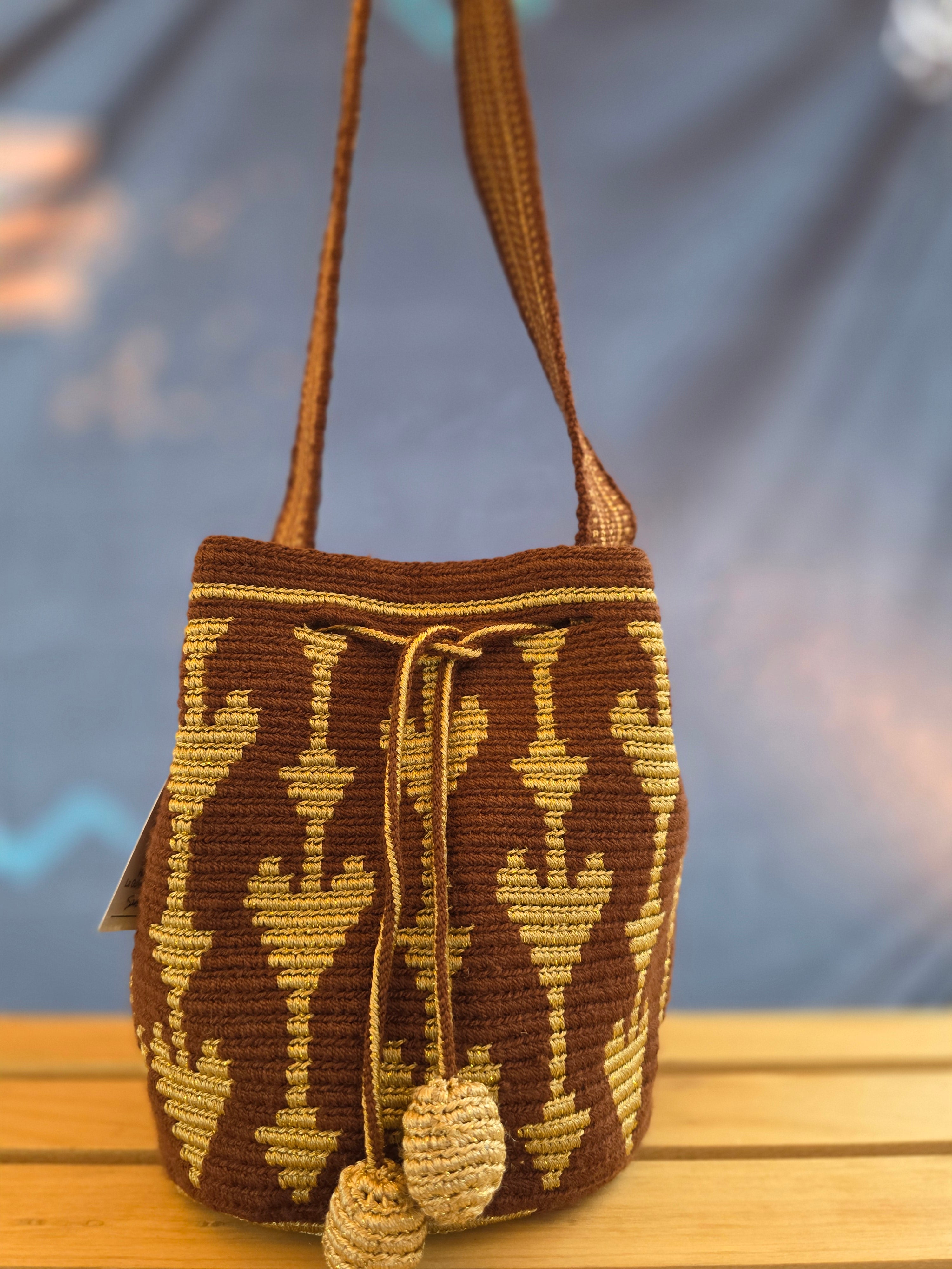 Auburn | Handwoven Wayuu Mochila Small Two-Thread  Crossbody Bucket Bag