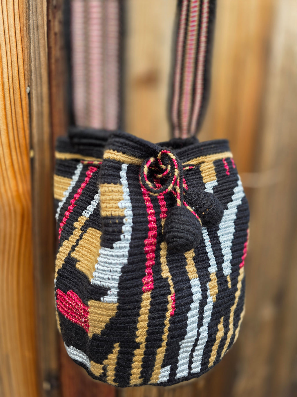 Signal Path
Small One-Thread Mochila