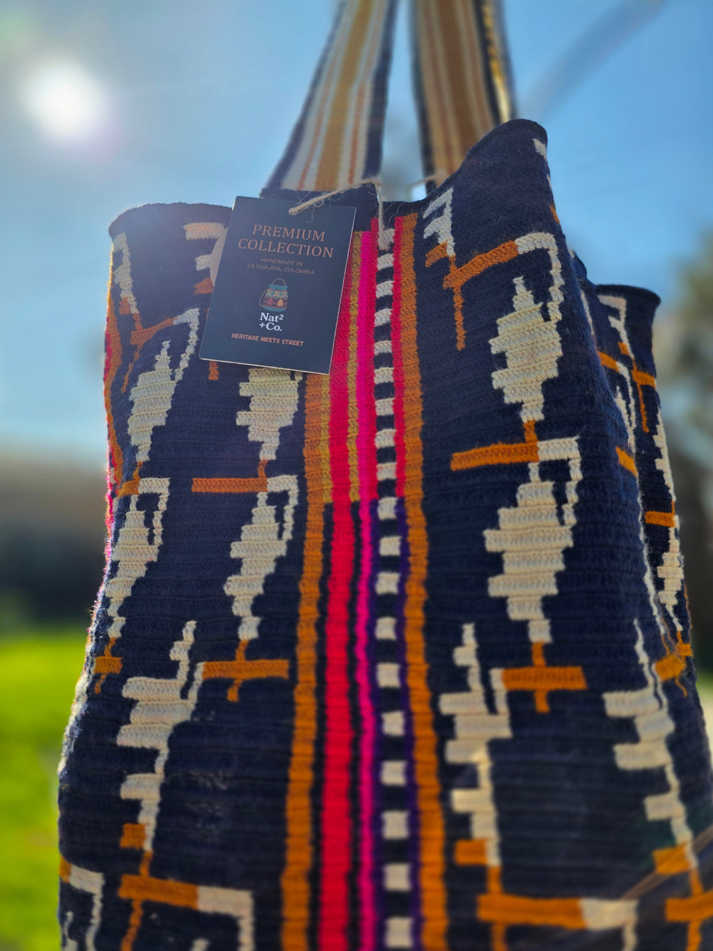 Fuego Vivo
Traditional Wayuu Playera (Beach Tote)