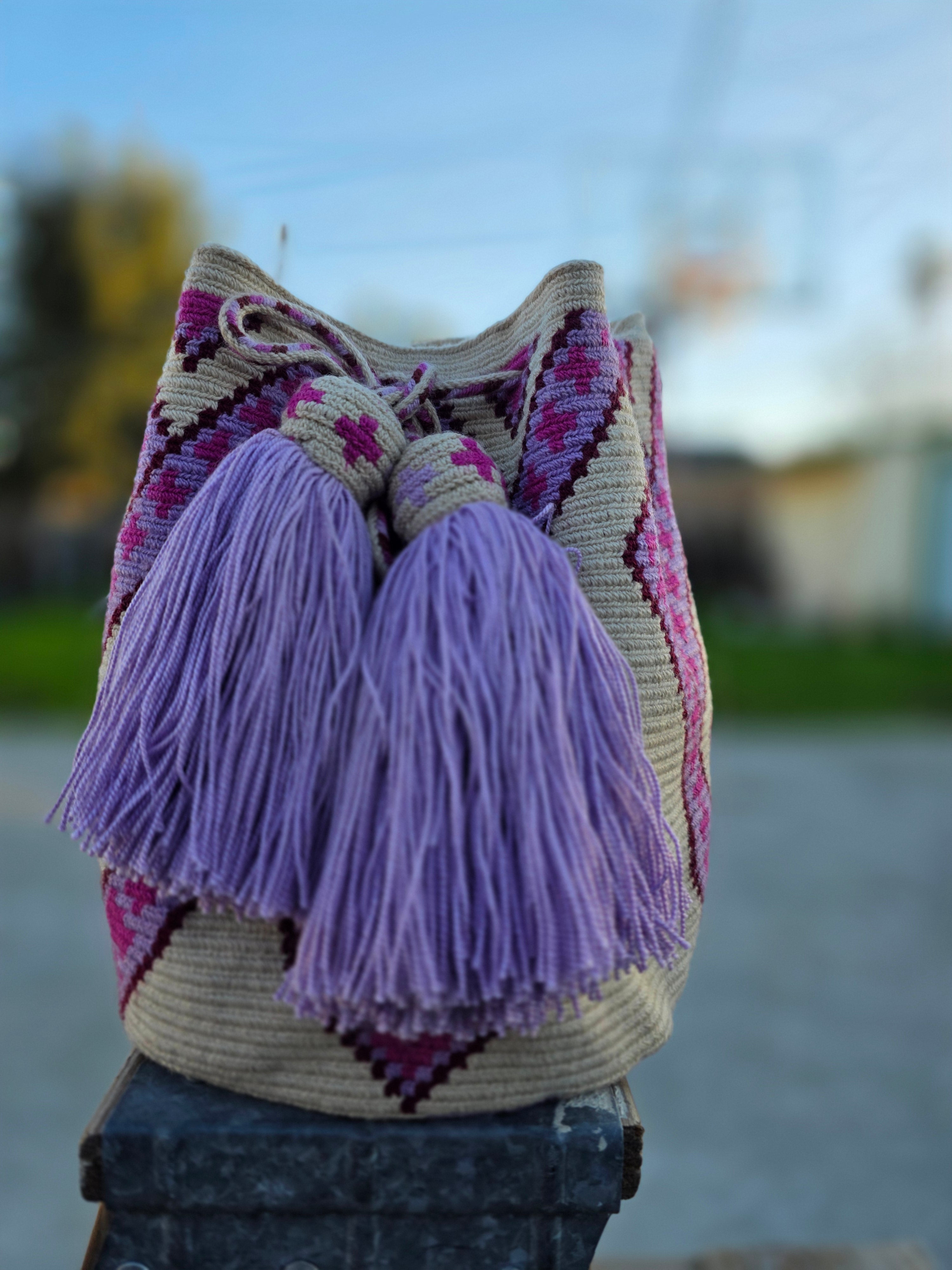 Petal Current
Medium One-Thread Mochila