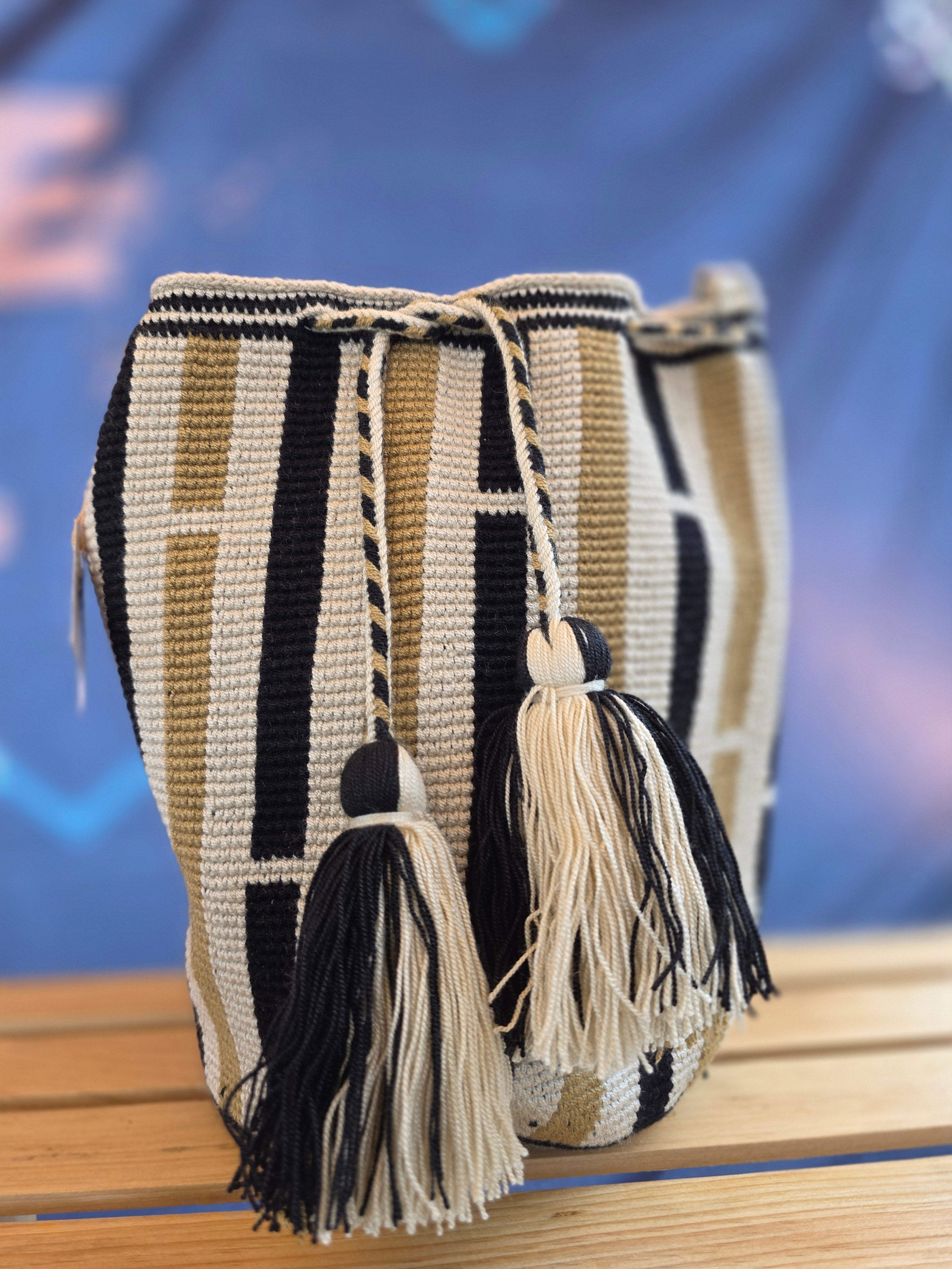 Axis- Two-Thread Wayuu Mochila