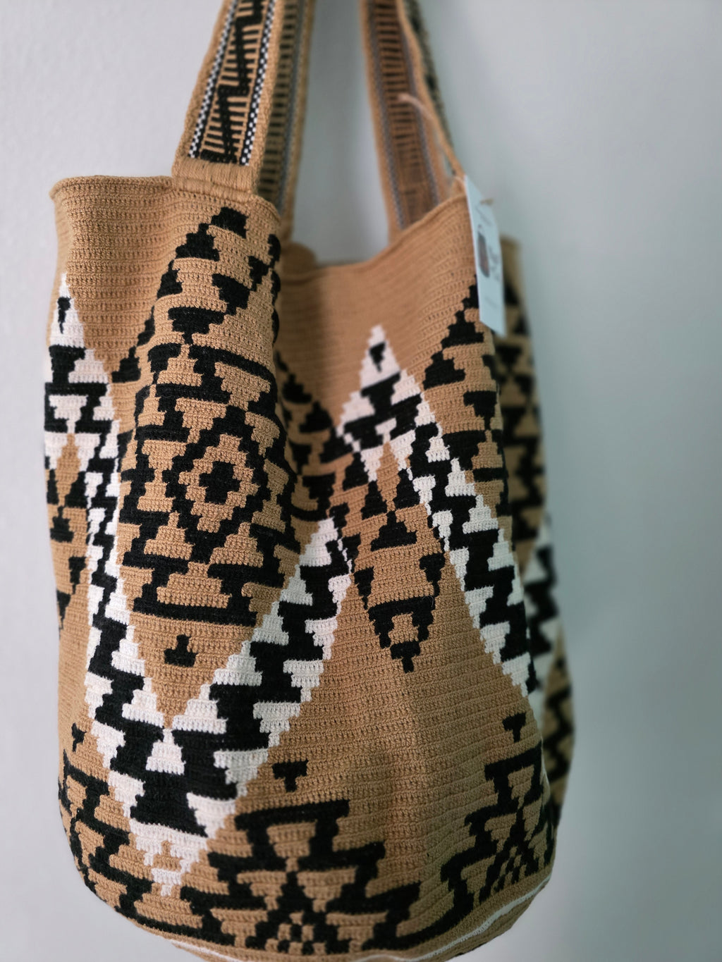 Araní – Handwoven Wayuu Tote