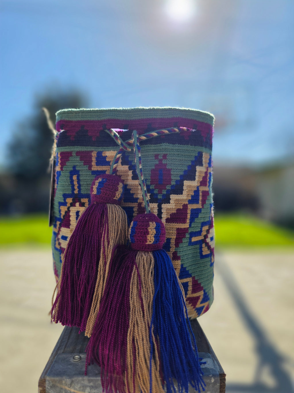 Mesa Azul
Medium One-Thread Mochila