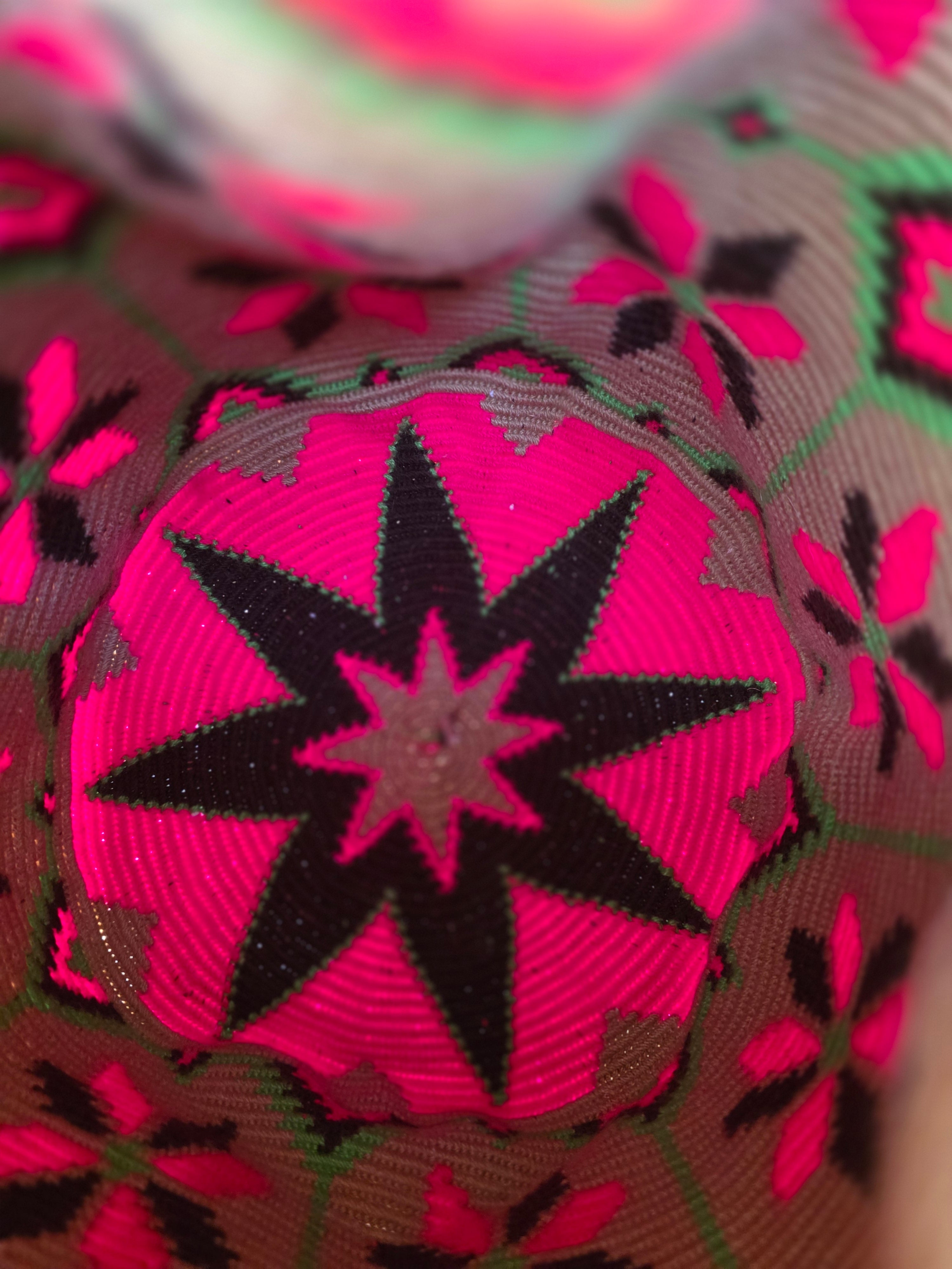 Pinwheel
Medium | One-Thread Mochila