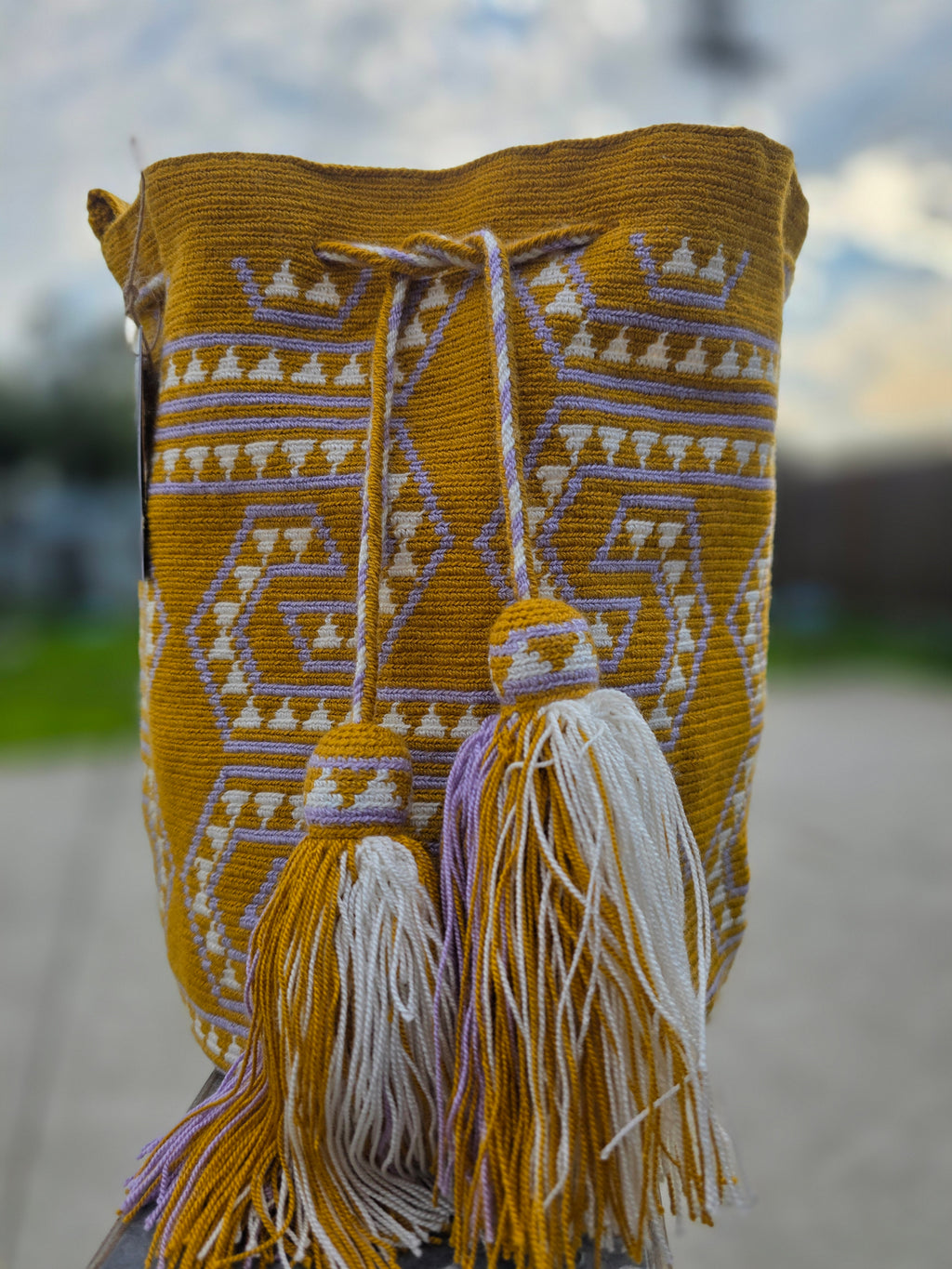 Golden Circuit Mochila — Large (One-Thread)