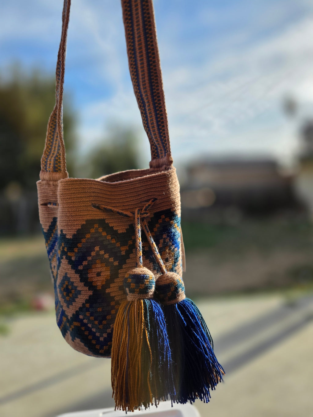 Rumi – One-Thread Wayuu Mochila Small