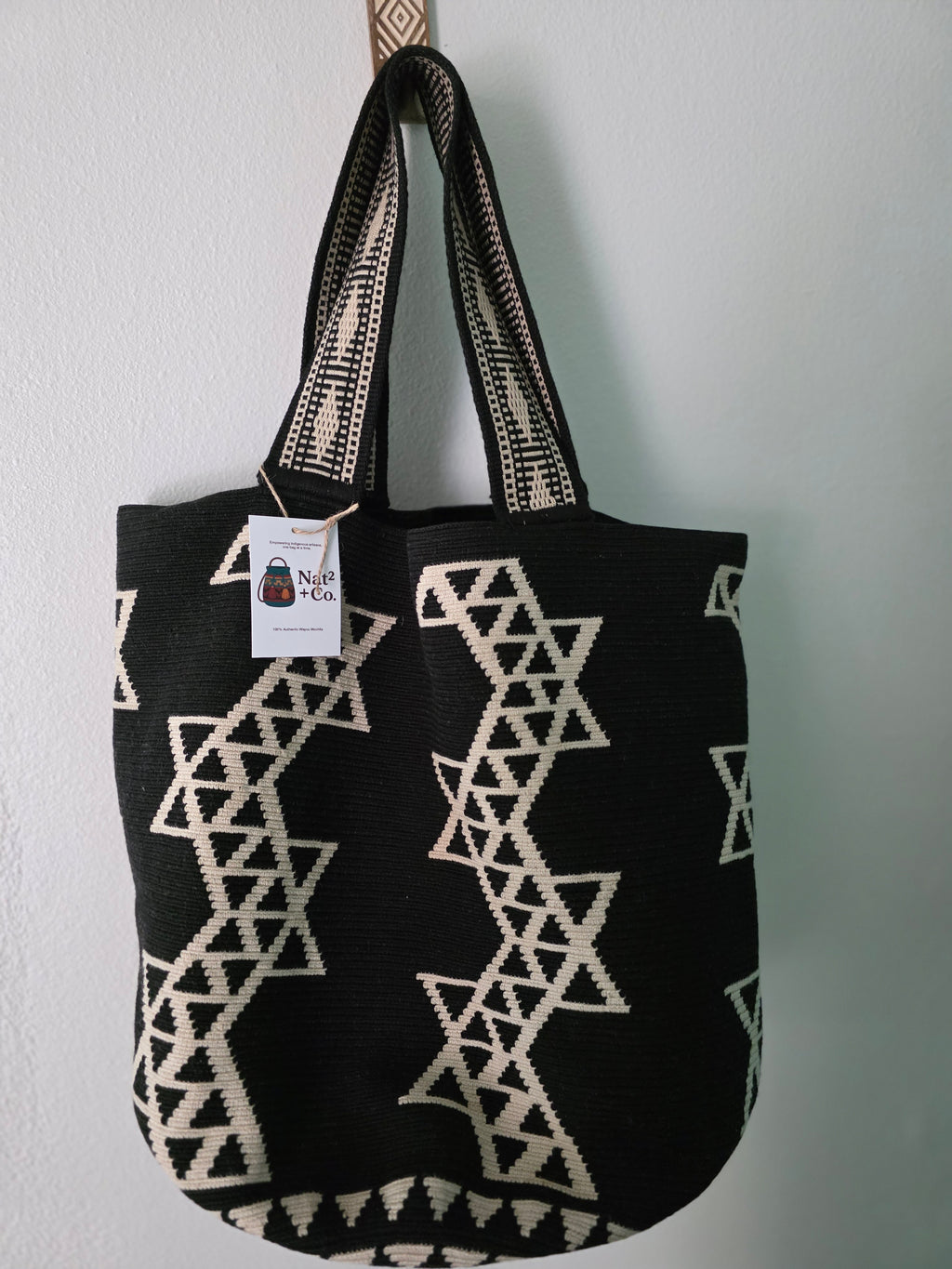 Sombra – Handwoven Wayuu Tote
