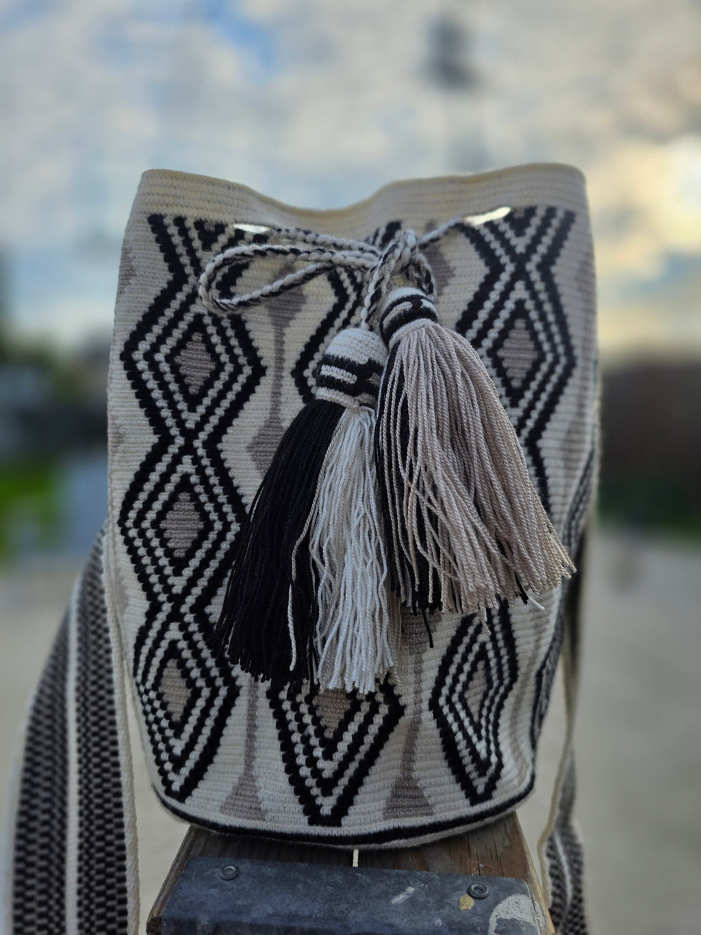 Axis Weave Mochila — Large (One-Thread)