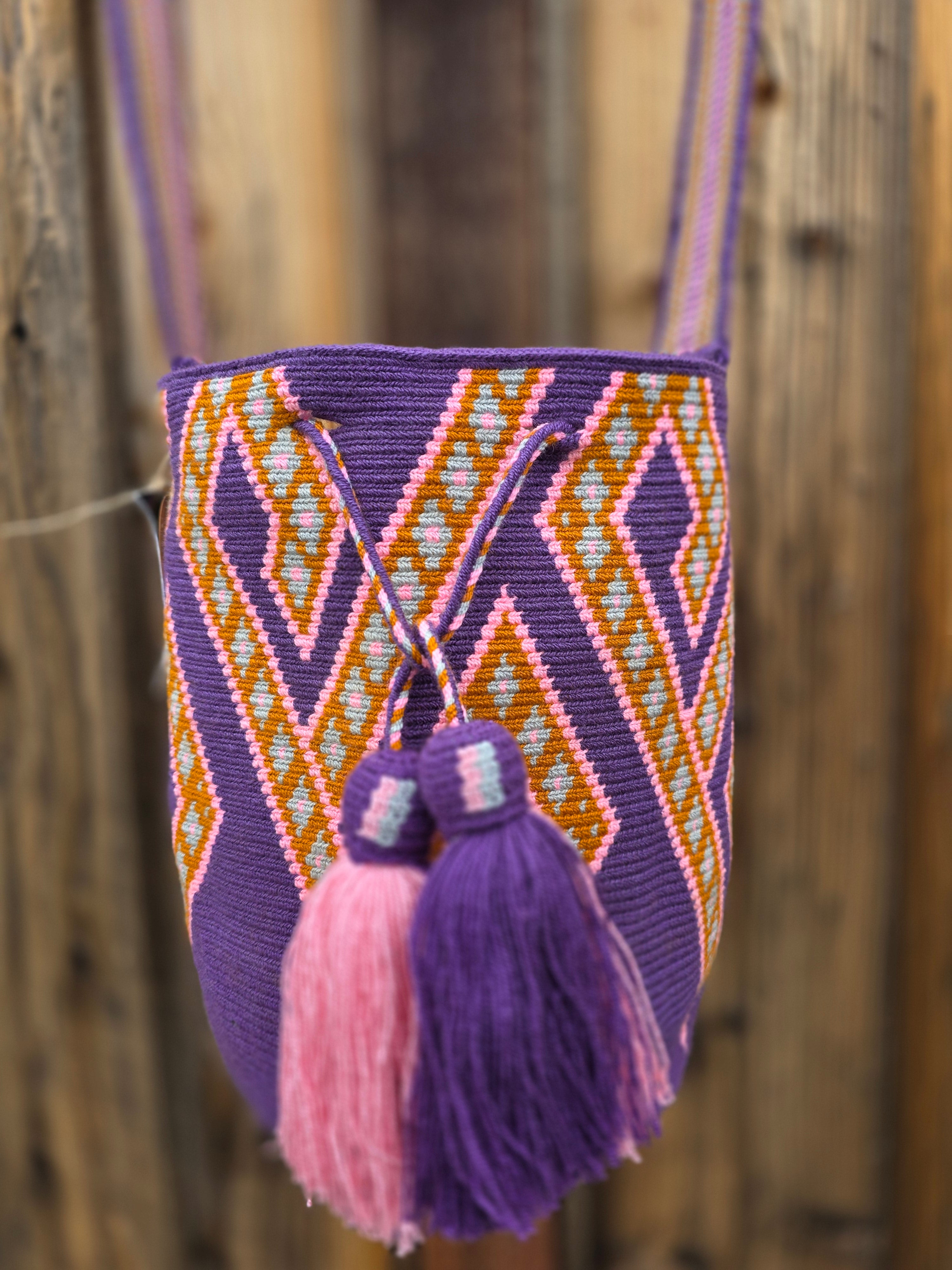 Chevron
Large | One-Thread Mochila