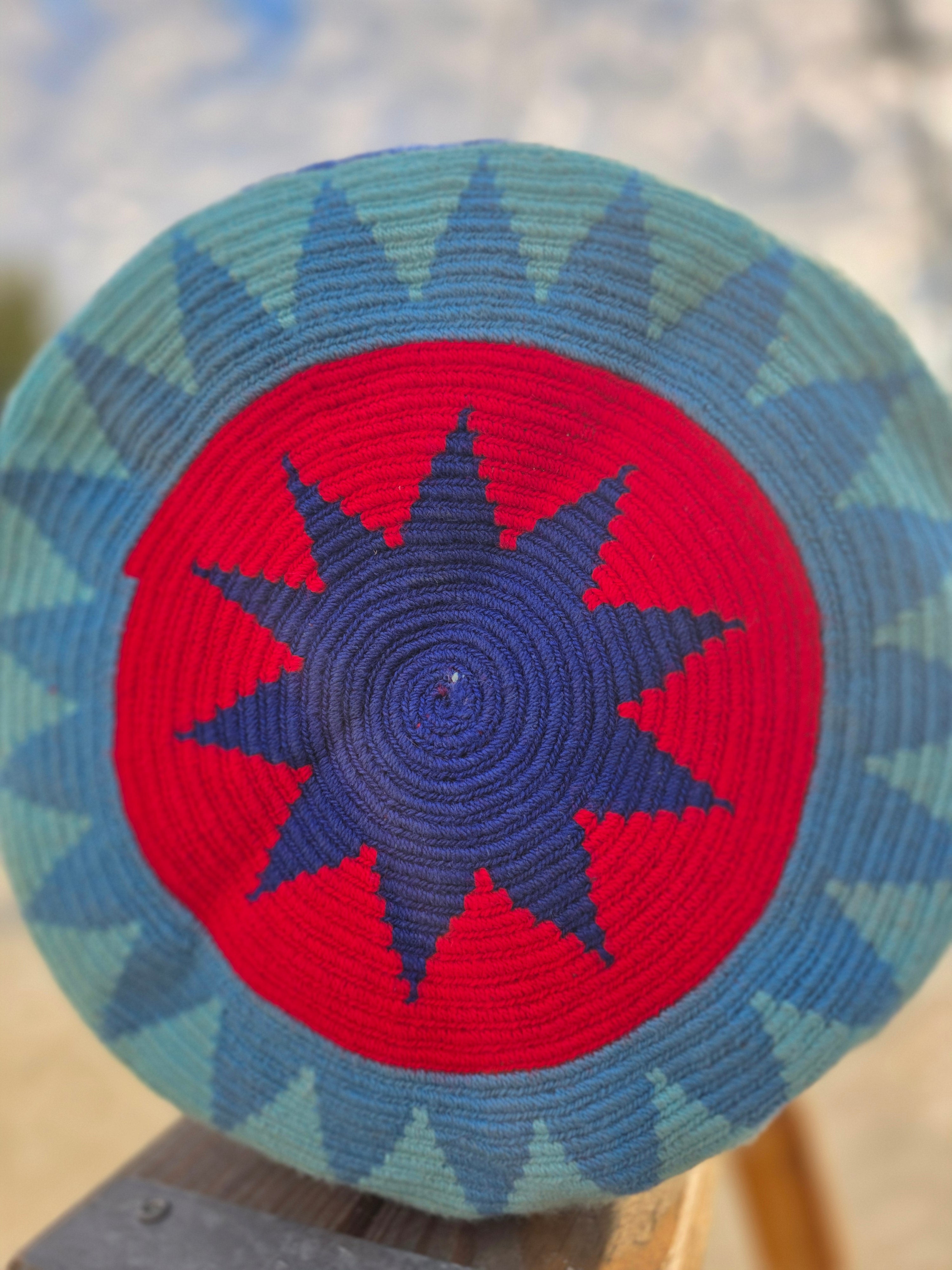 Electric Atlas Mochila — Large (One-Thread)