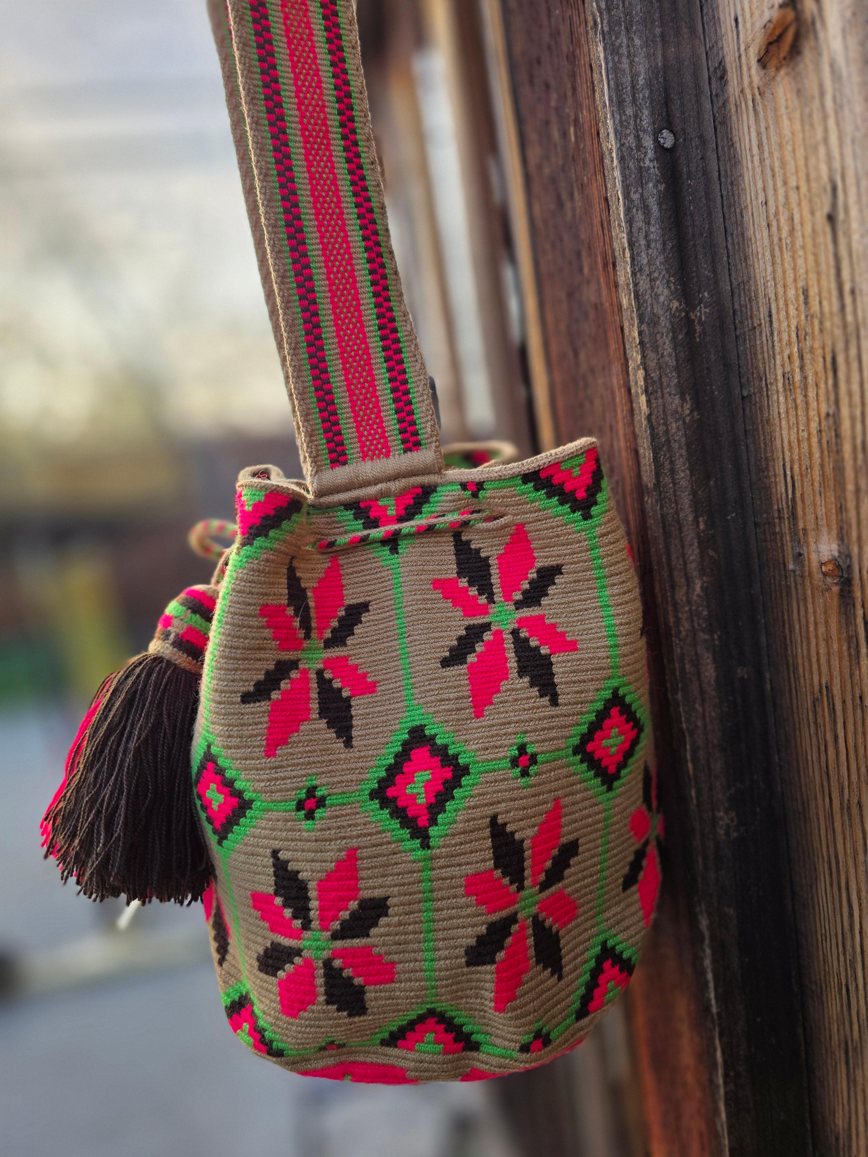 Pinwheel
Medium | One-Thread Mochila