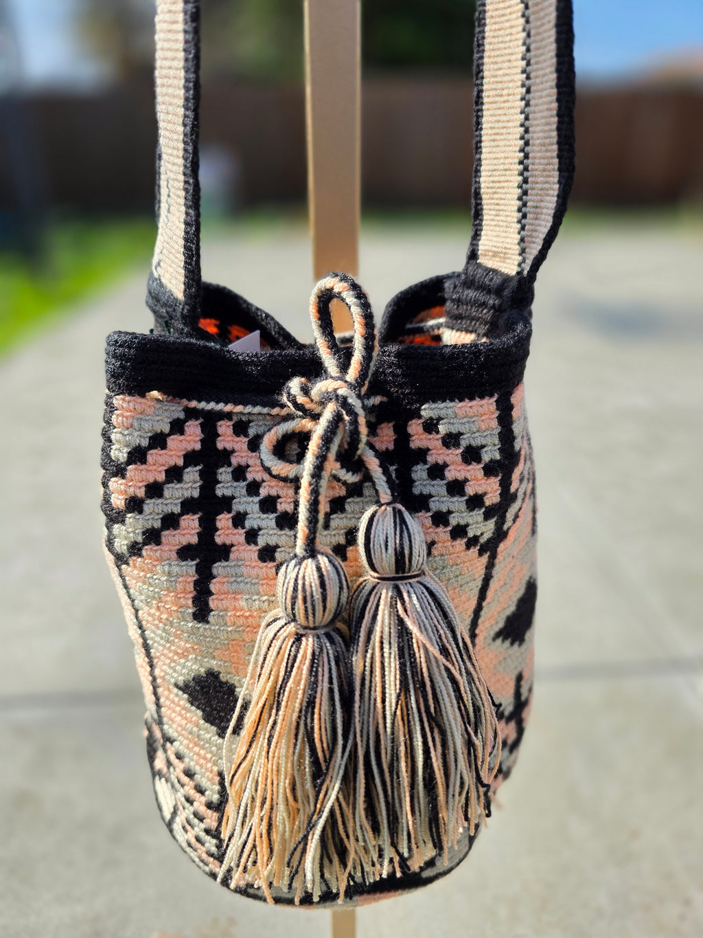 Midnight Blush Two-Thread Medium Mochila