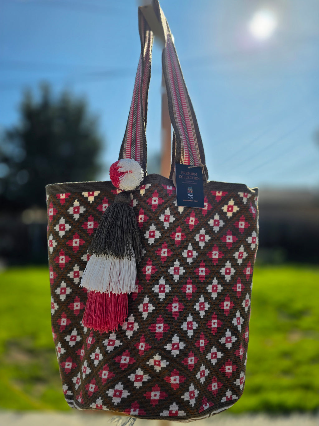 Crimson Lattice
One-Thread Wayuu Tote