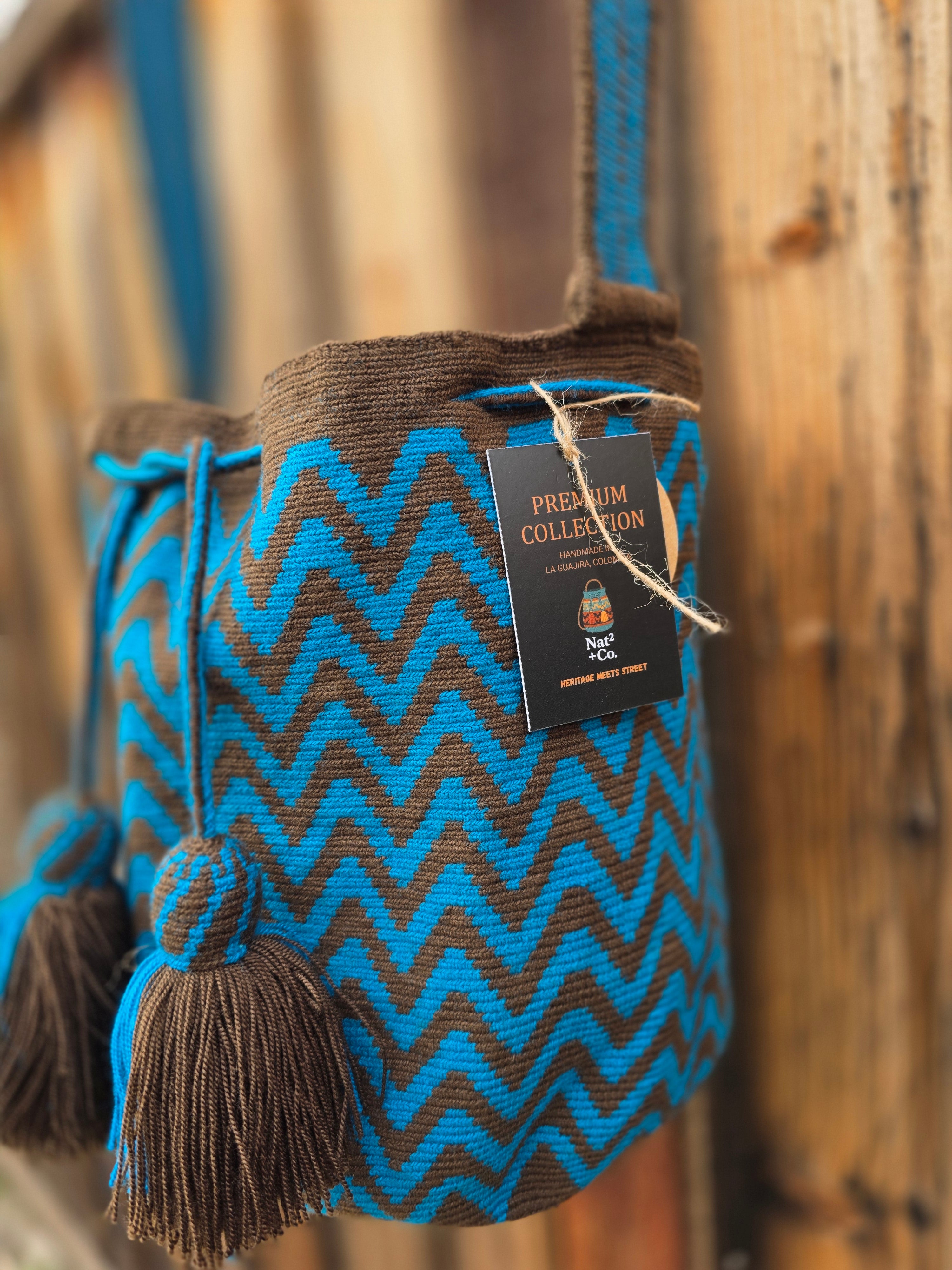 Turquoise Brown
Large | One-Thread