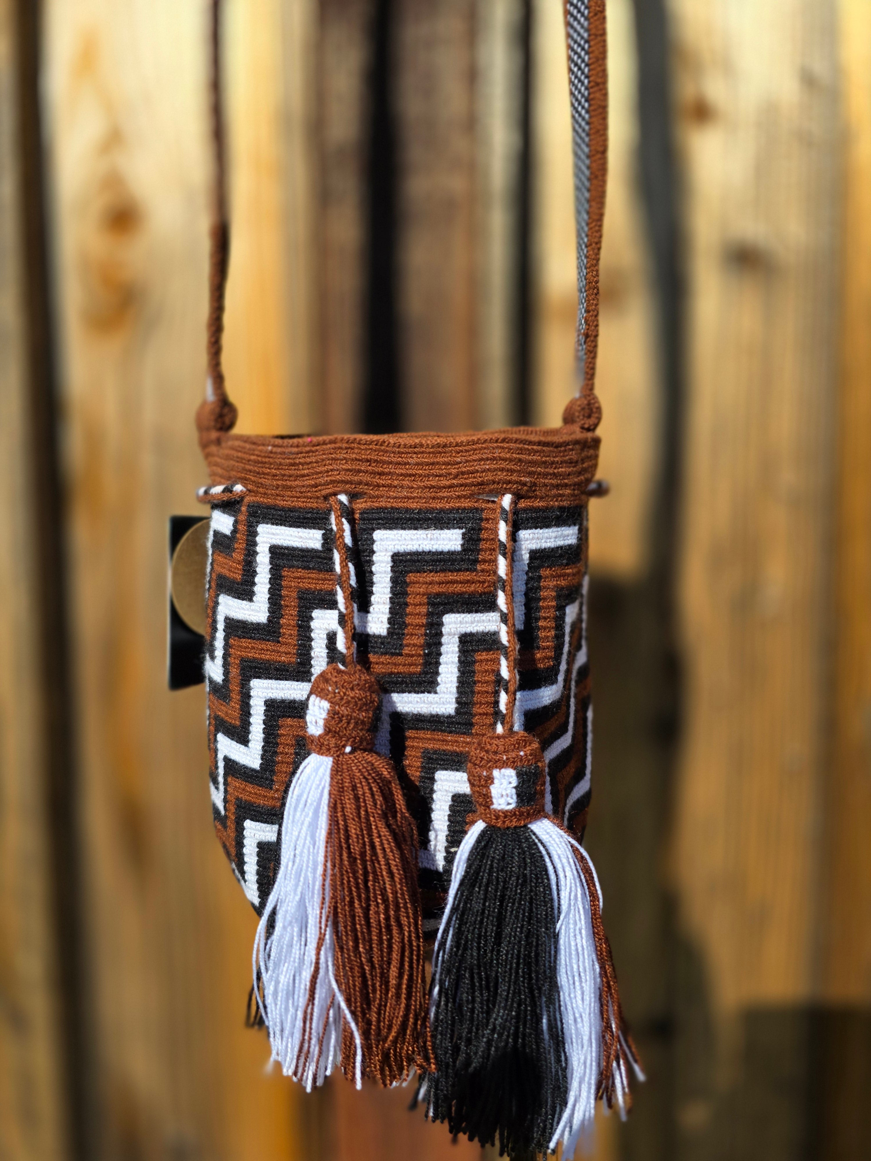 Crossmark
Small One-Thread Mochila