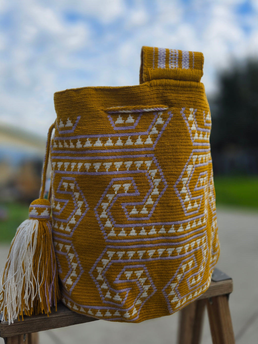 Golden Circuit Mochila — Large (One-Thread)
