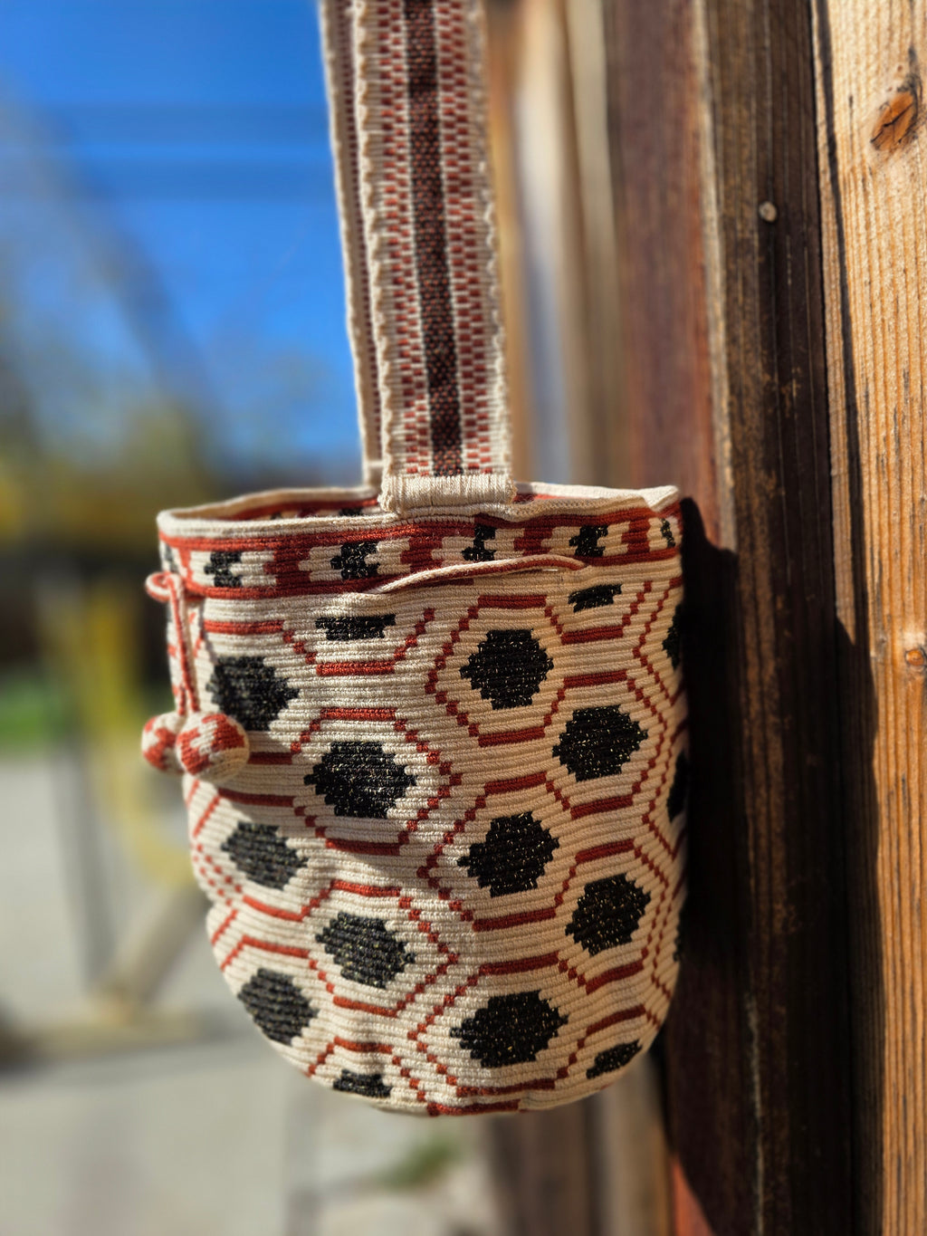 Collector’s Edition Orbit
Medium | One-Thread Mochila