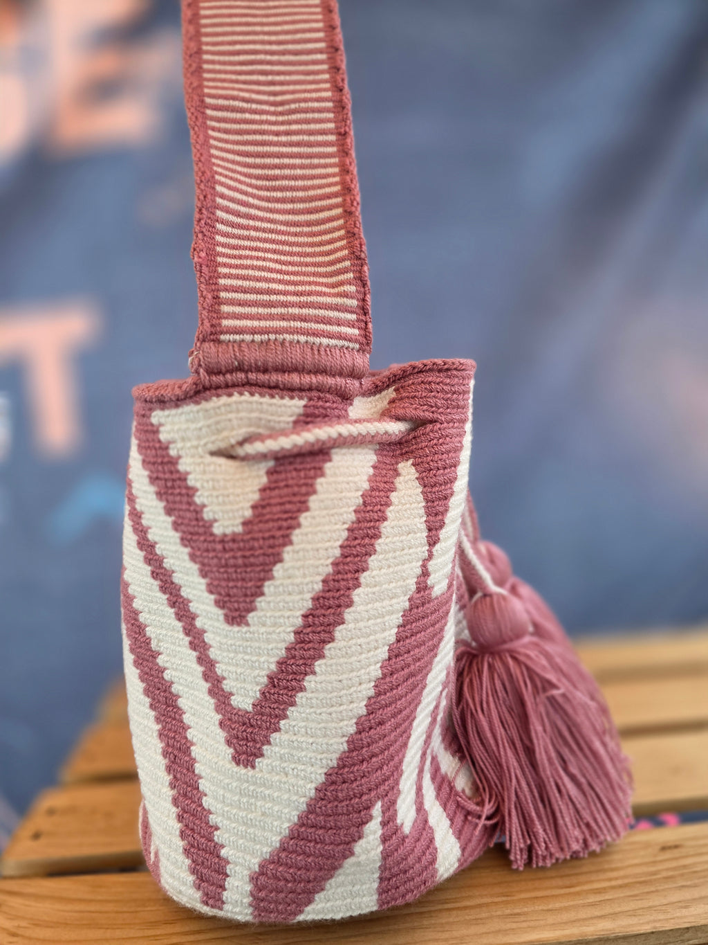 Rosette – Two-Thread Wayuu Crossbody Bucket Bag Small