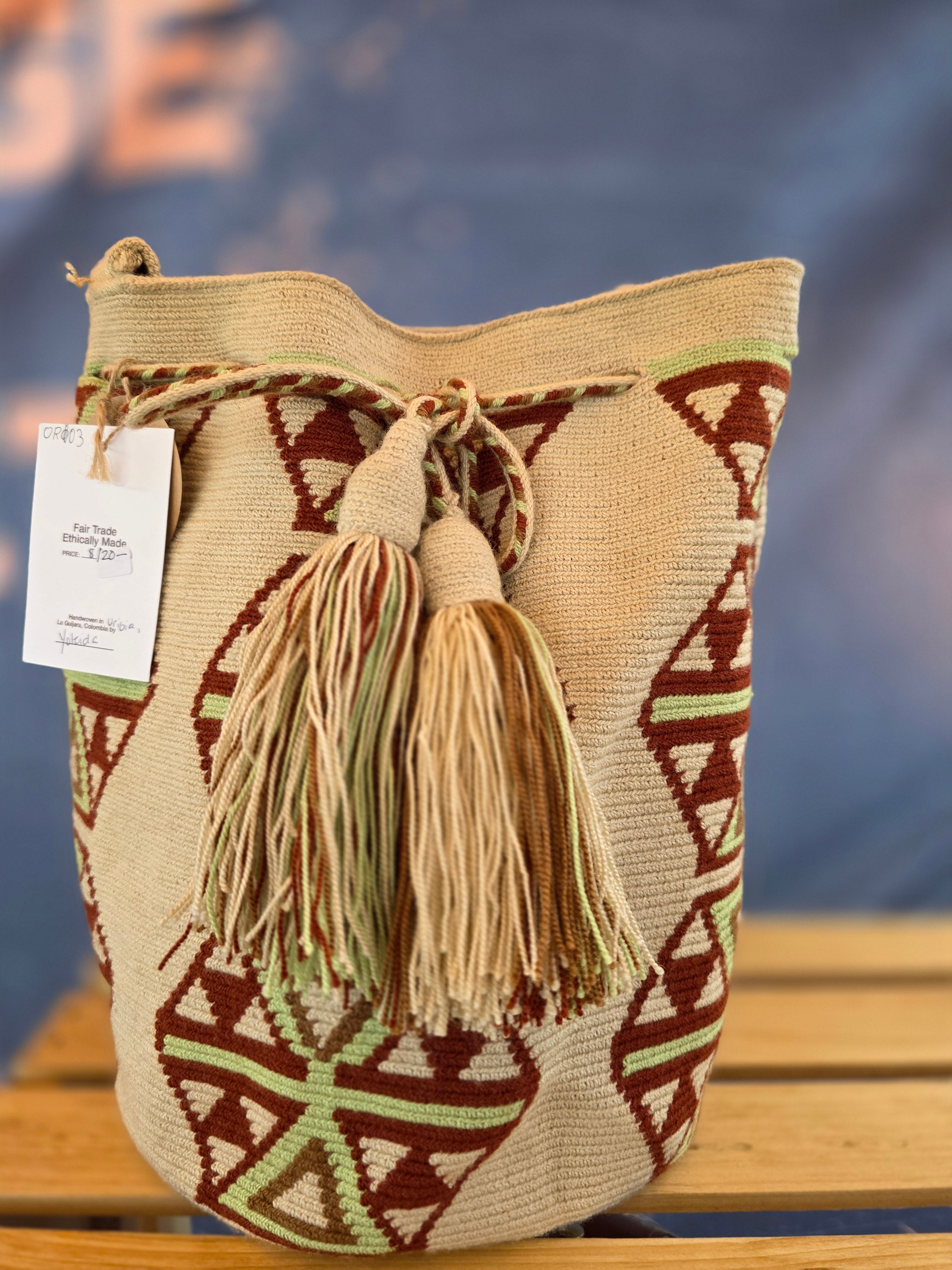 Mesa –One-Thread Wayuu Mochila Large