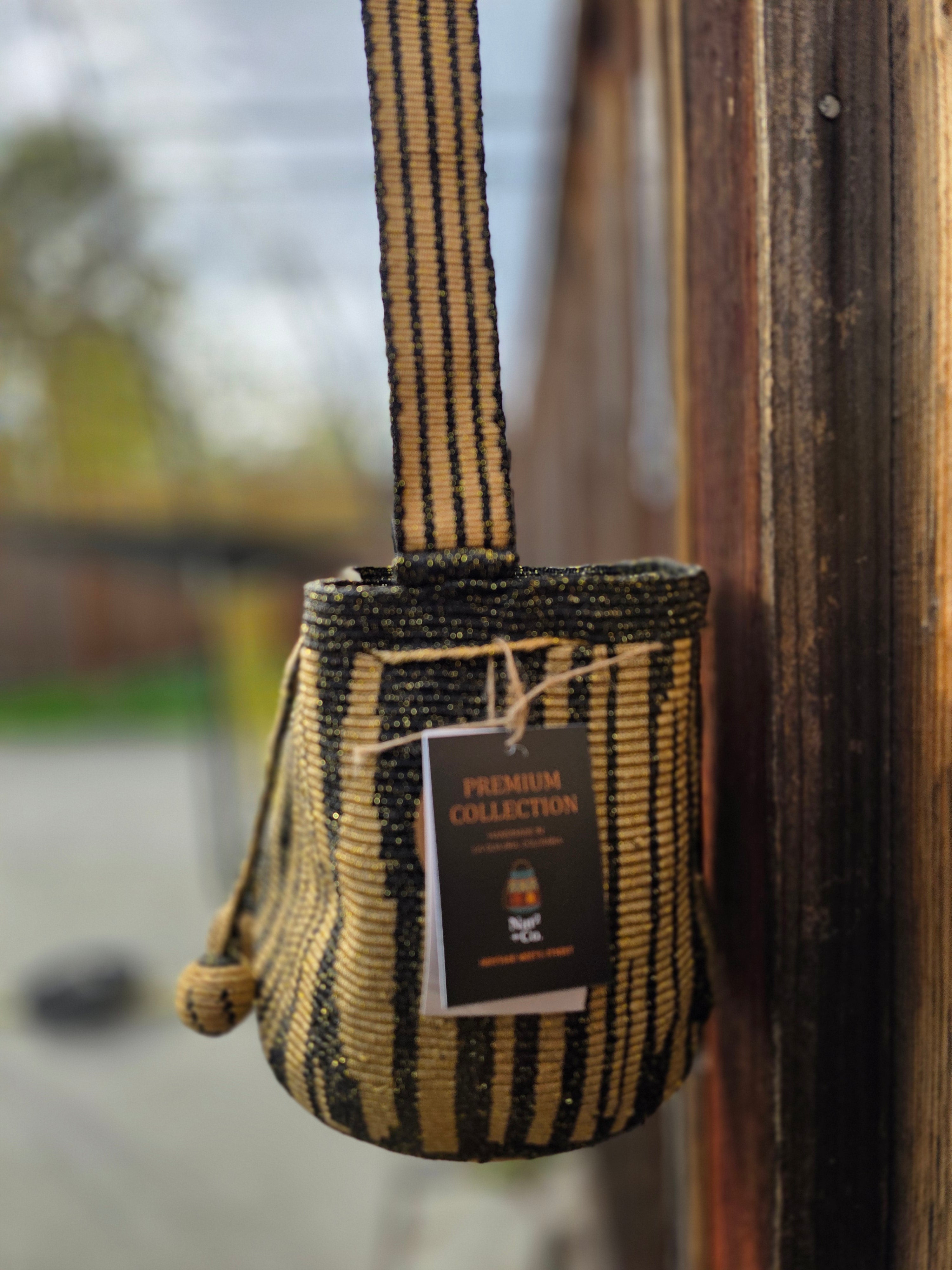 Midnight Radiance
Metallic Silk One-Thread Wayuu Mochila