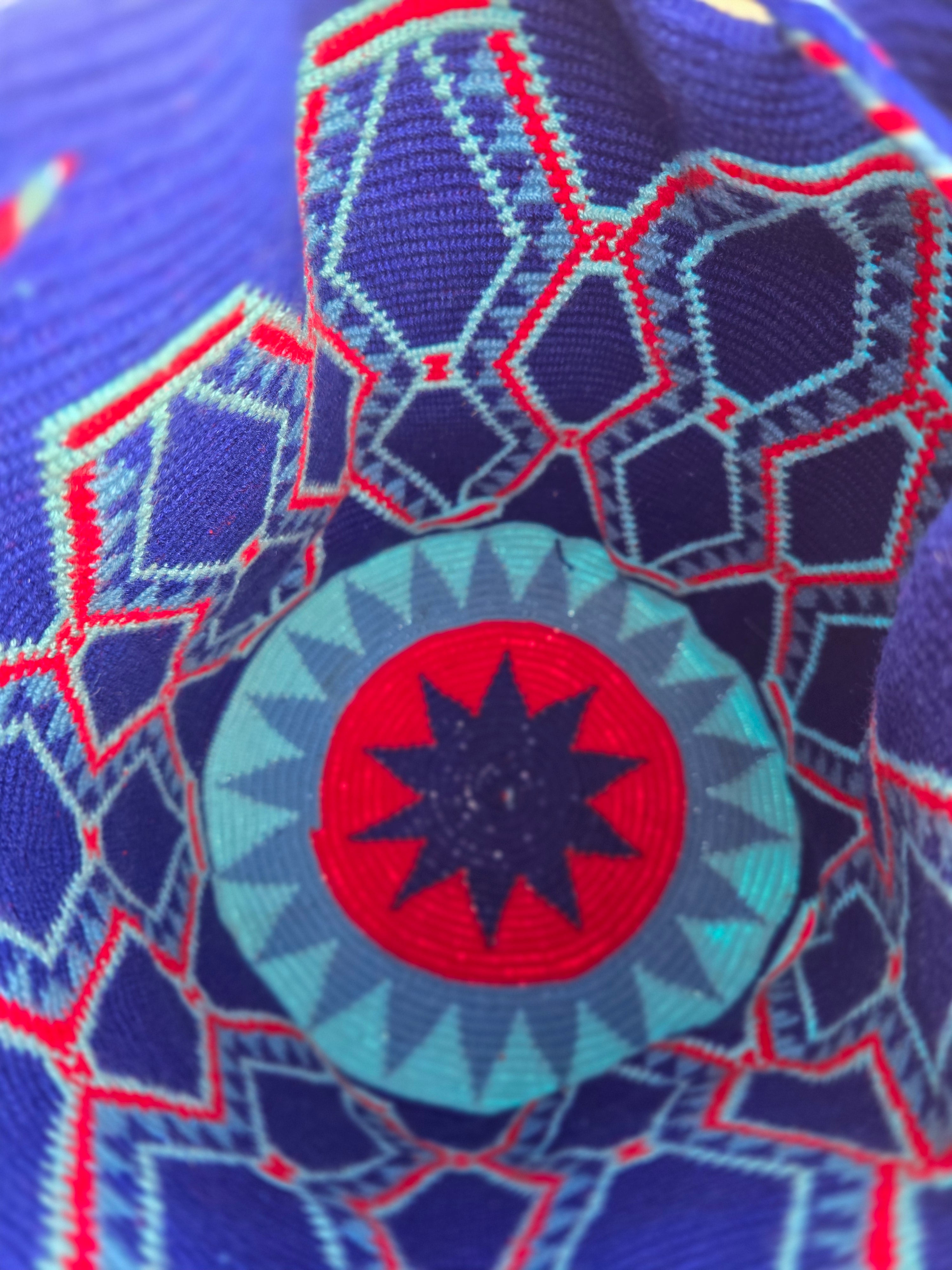 Electric Atlas Mochila — Large (One-Thread)