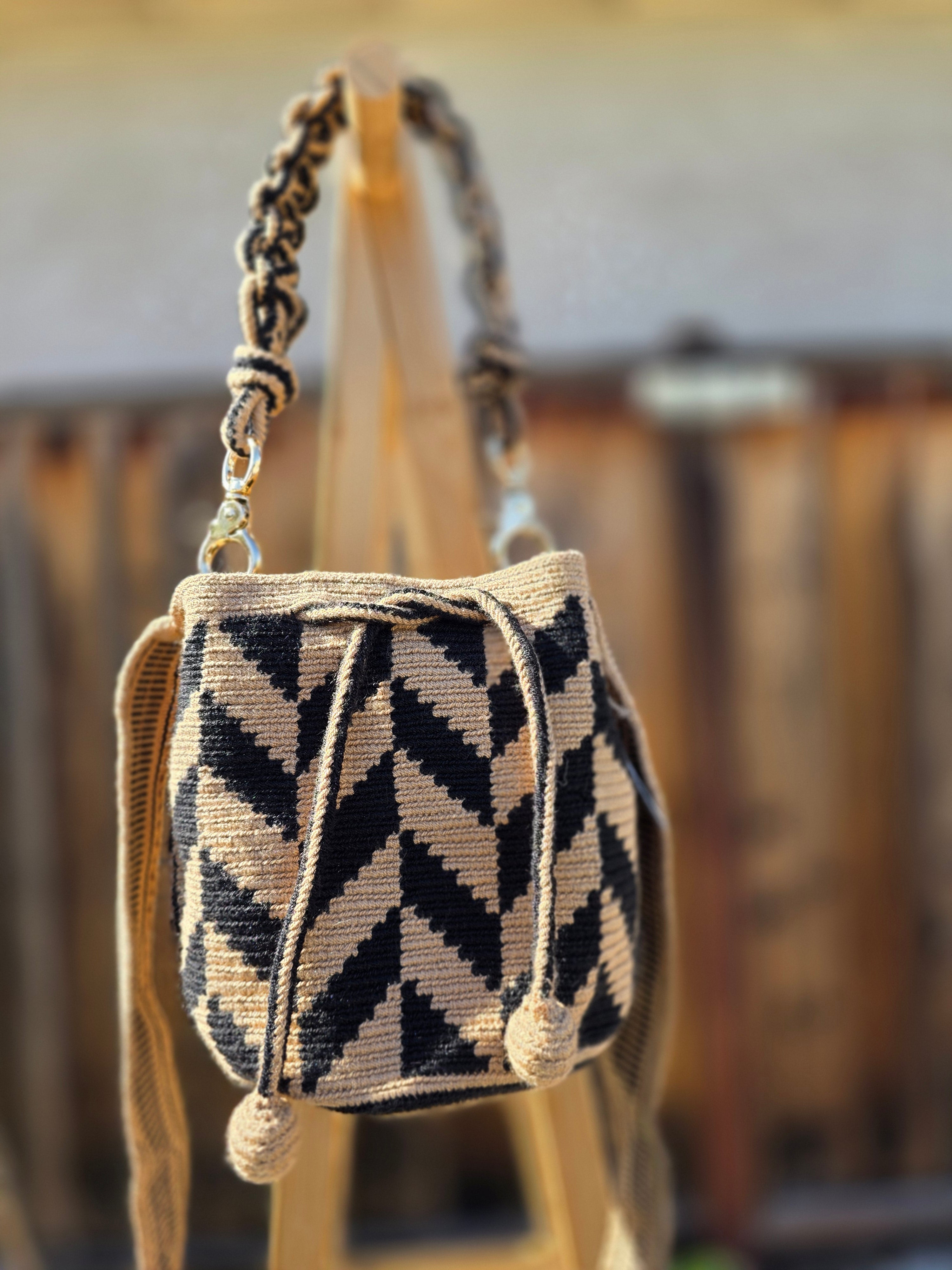 Small Double-strap Two-Thread Mochilas