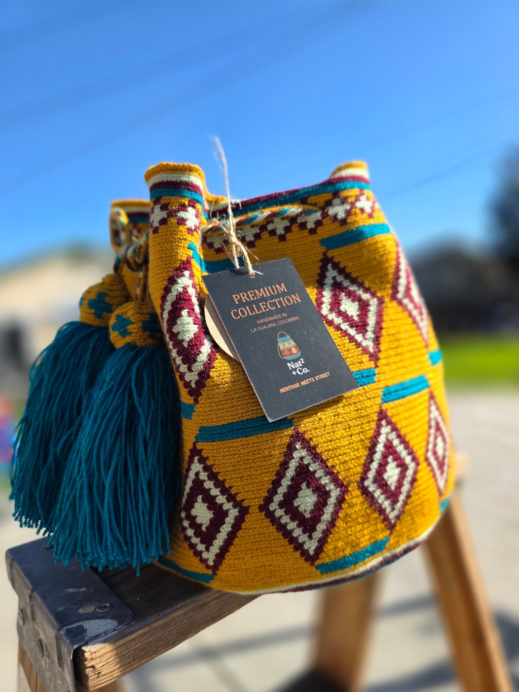 Golden Current
Medium One-Thread Mochila