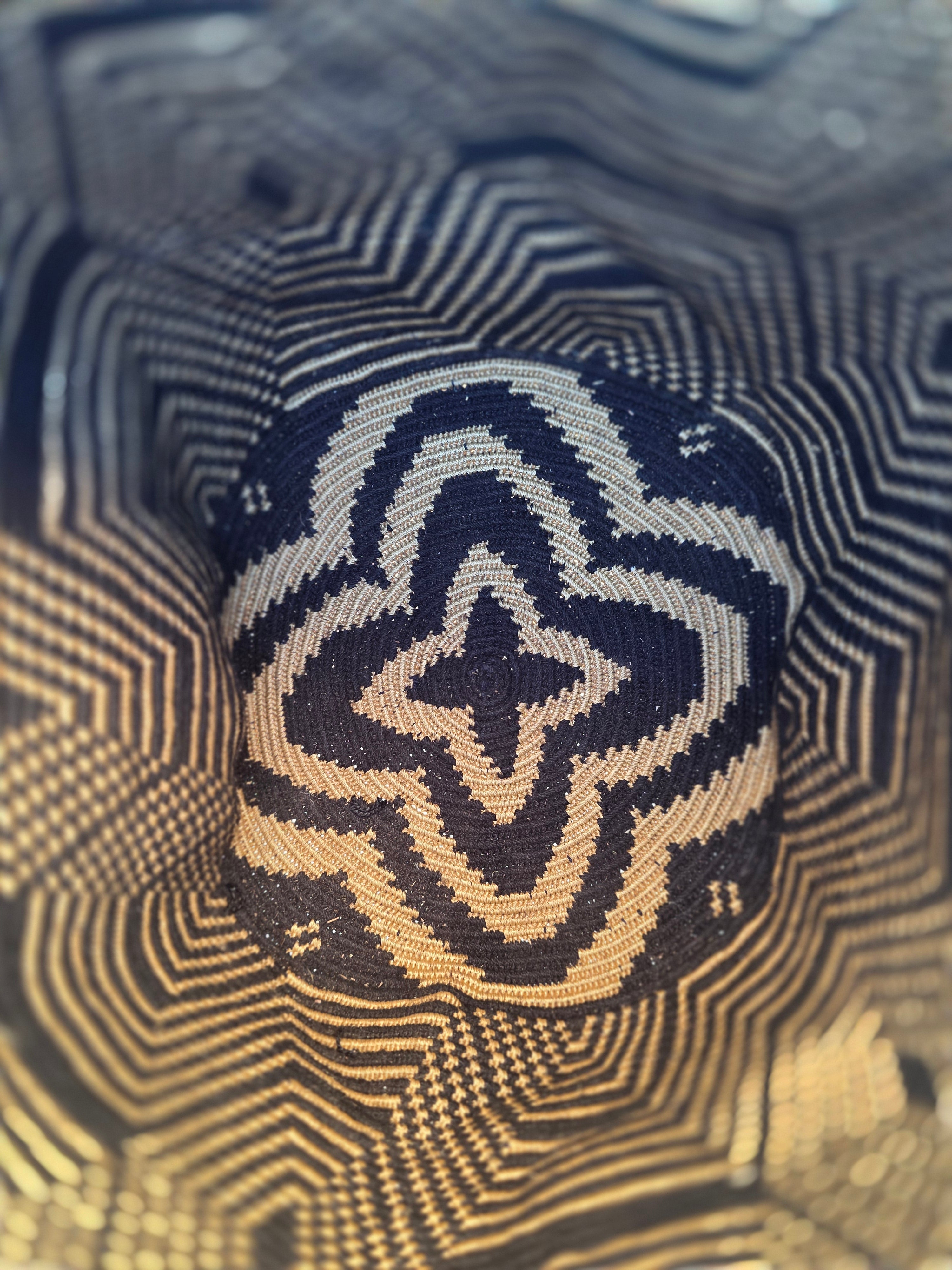 Collector’s Edition Keystone
Medium | One-Thread Mochila
