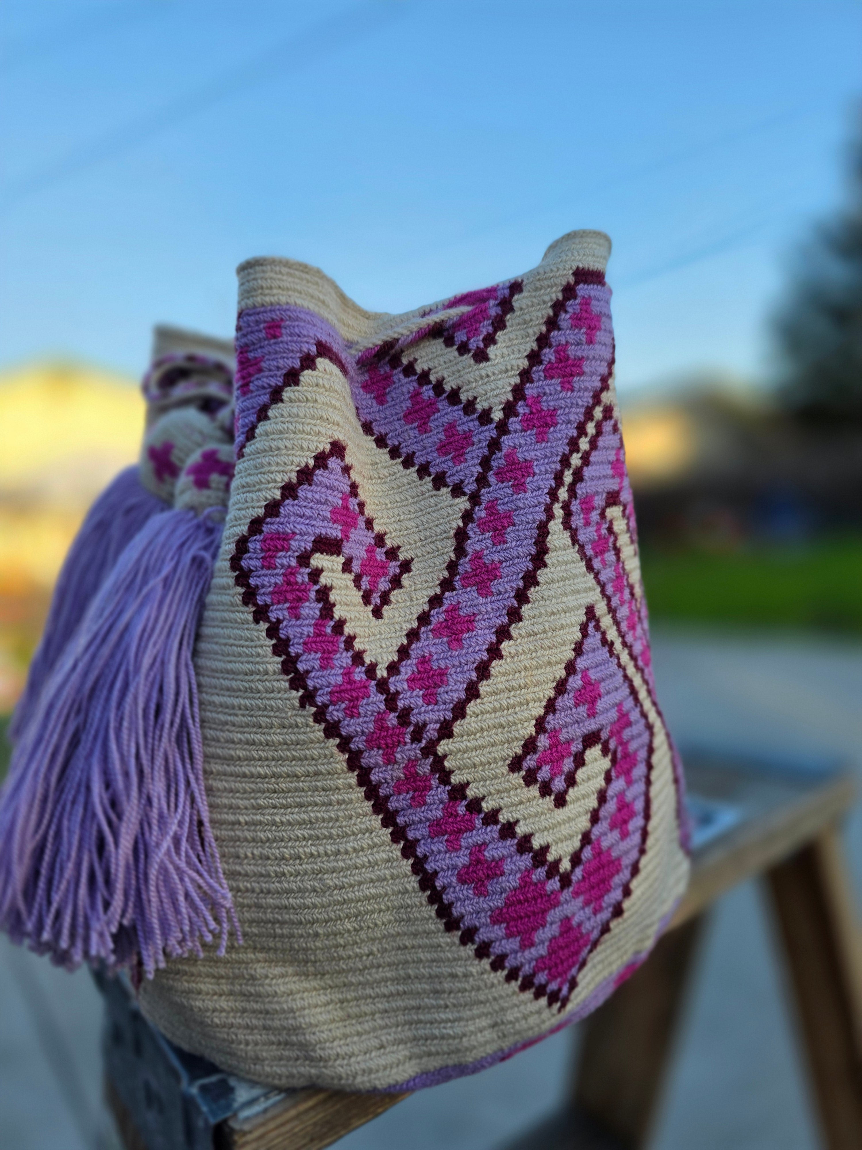 Petal Current
Medium One-Thread Mochila