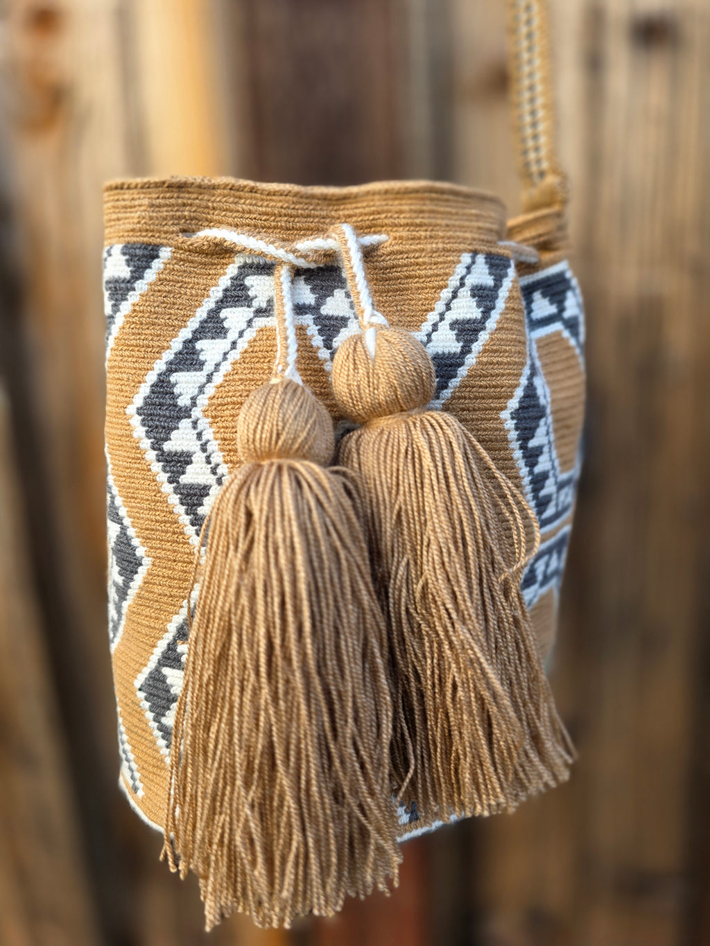 Radial
Medium | One-Thread Mochila