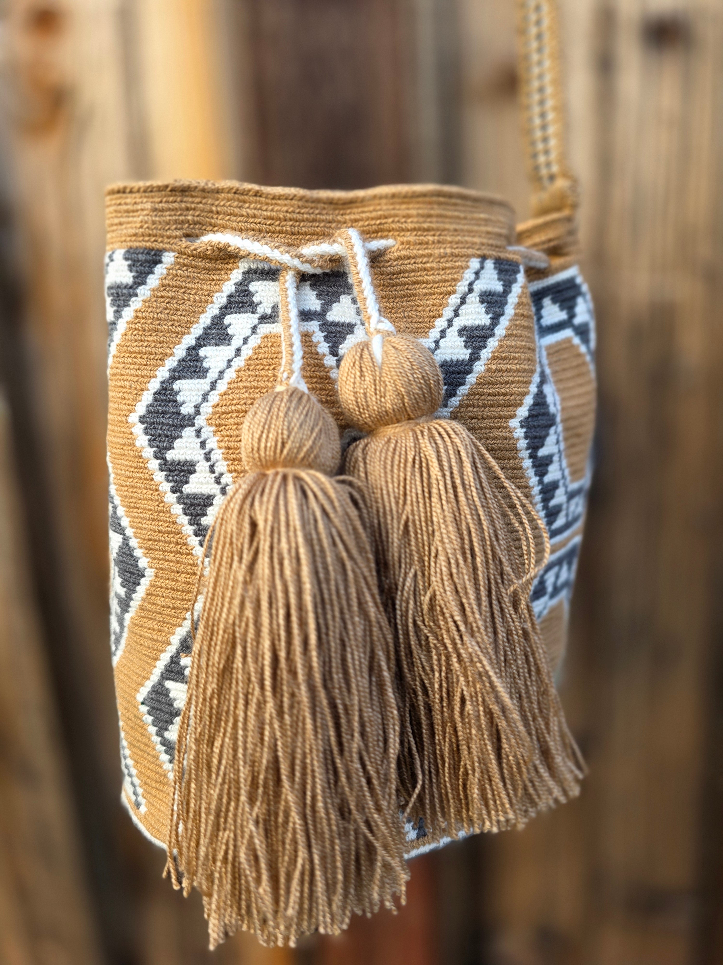 Radial
Medium | One-Thread Mochila