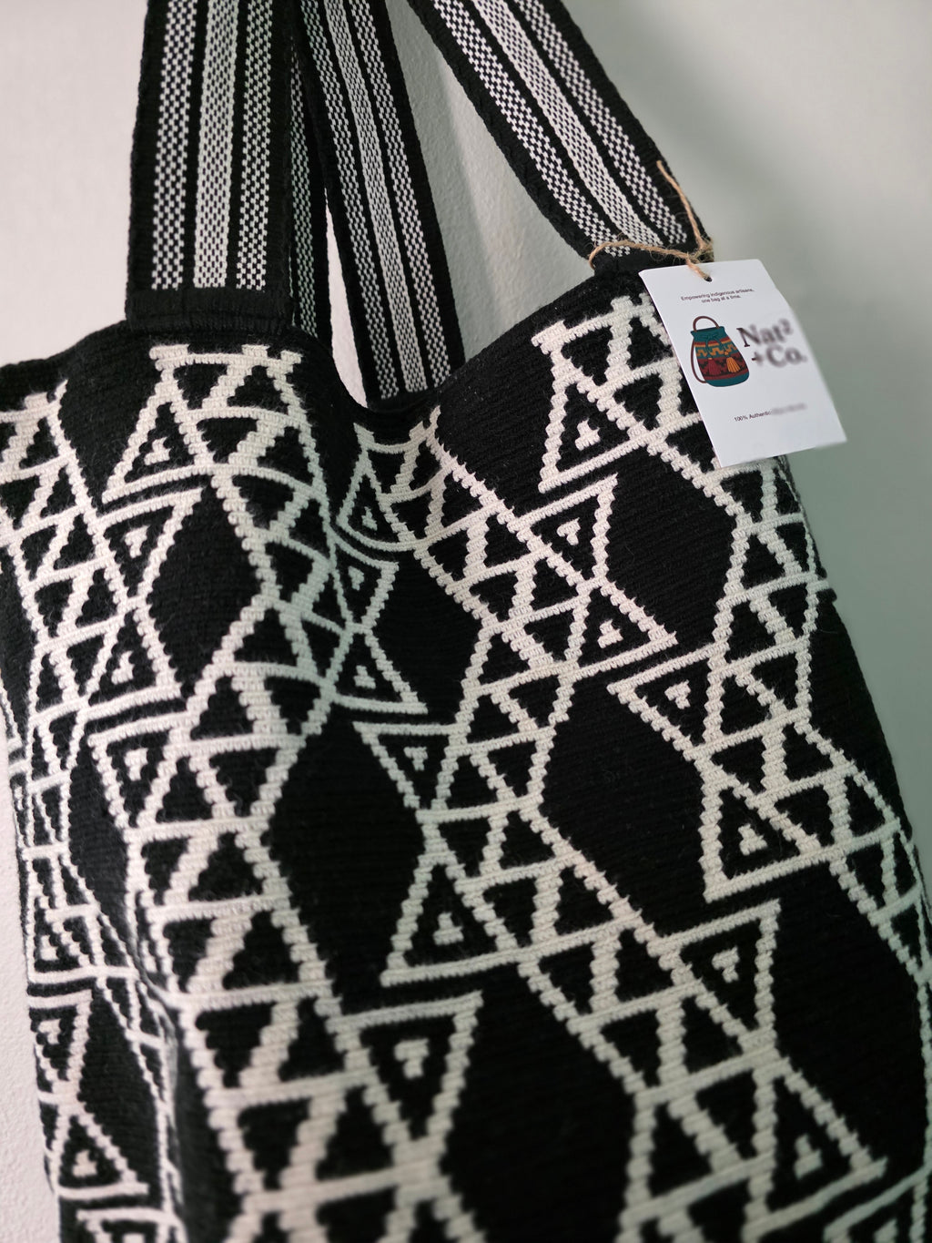 Kaya – Handwoven Wayuu Tote