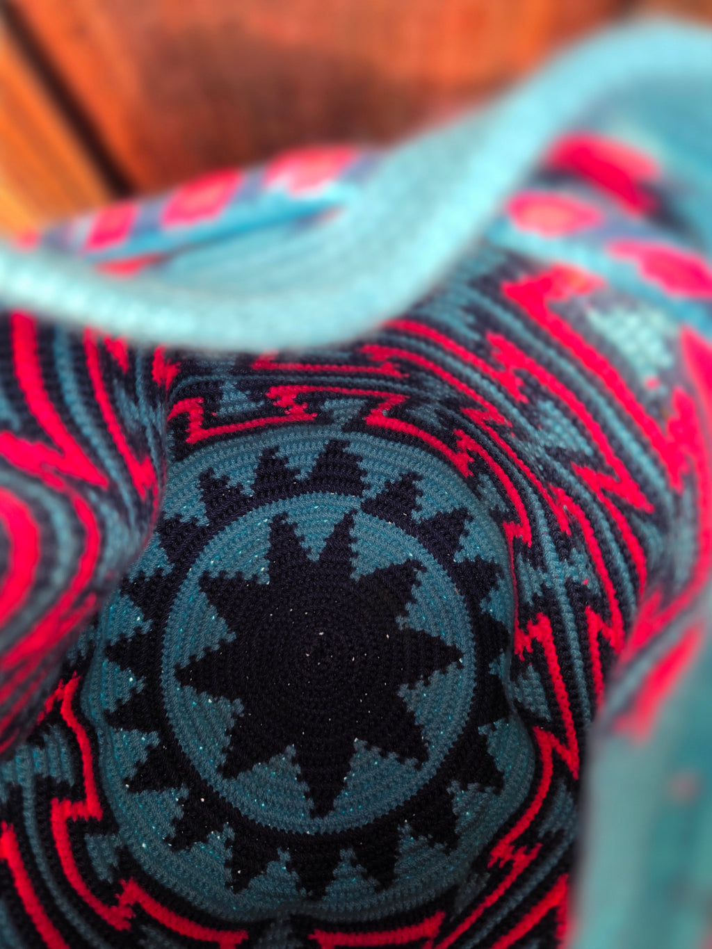 Vibe
Small Two-Thread Mochila